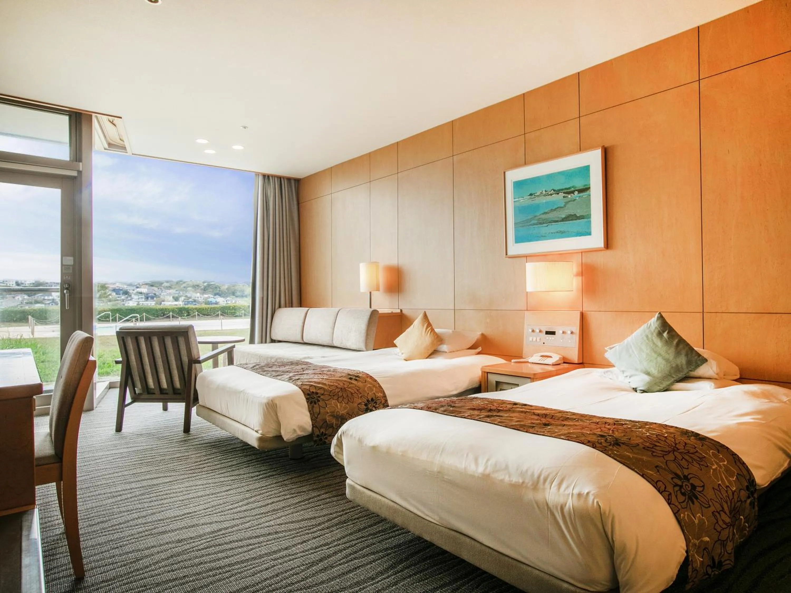 room service, Bed in Kamakura Prince Hotel