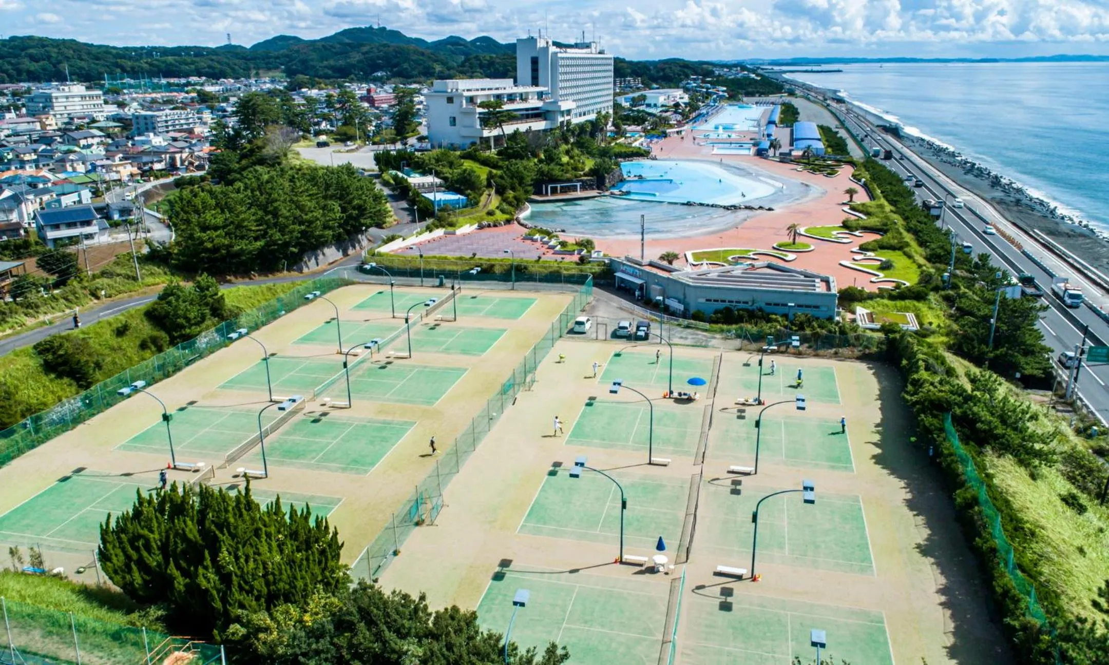 Tennis court in Oiso Prince Hotel