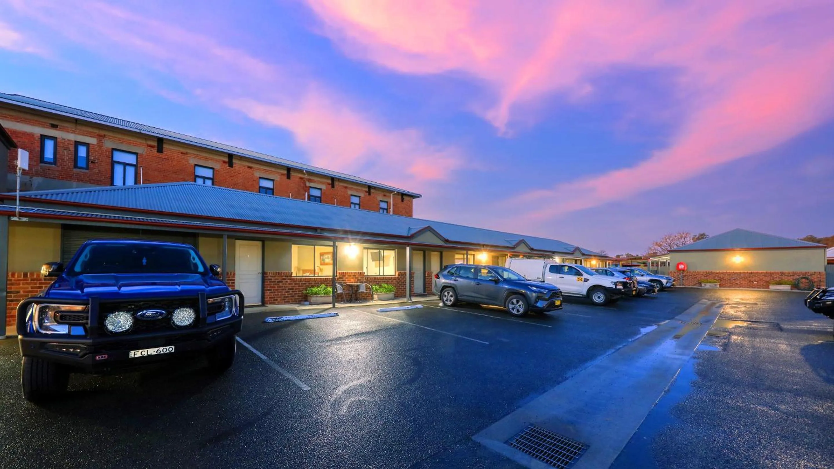 Property building in The Saltbush Motor Inn
