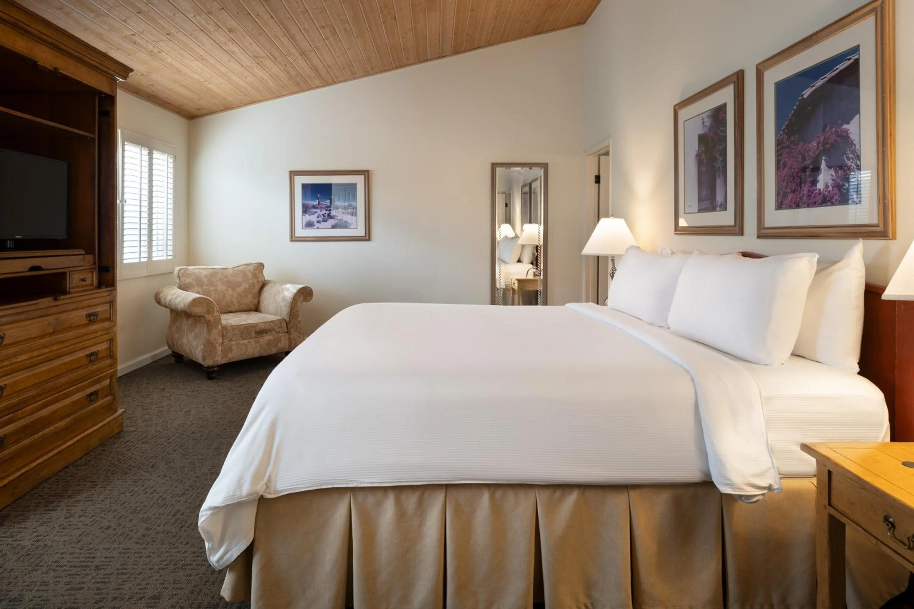 Bedroom in La Casa Del Zorro Resort & Spa