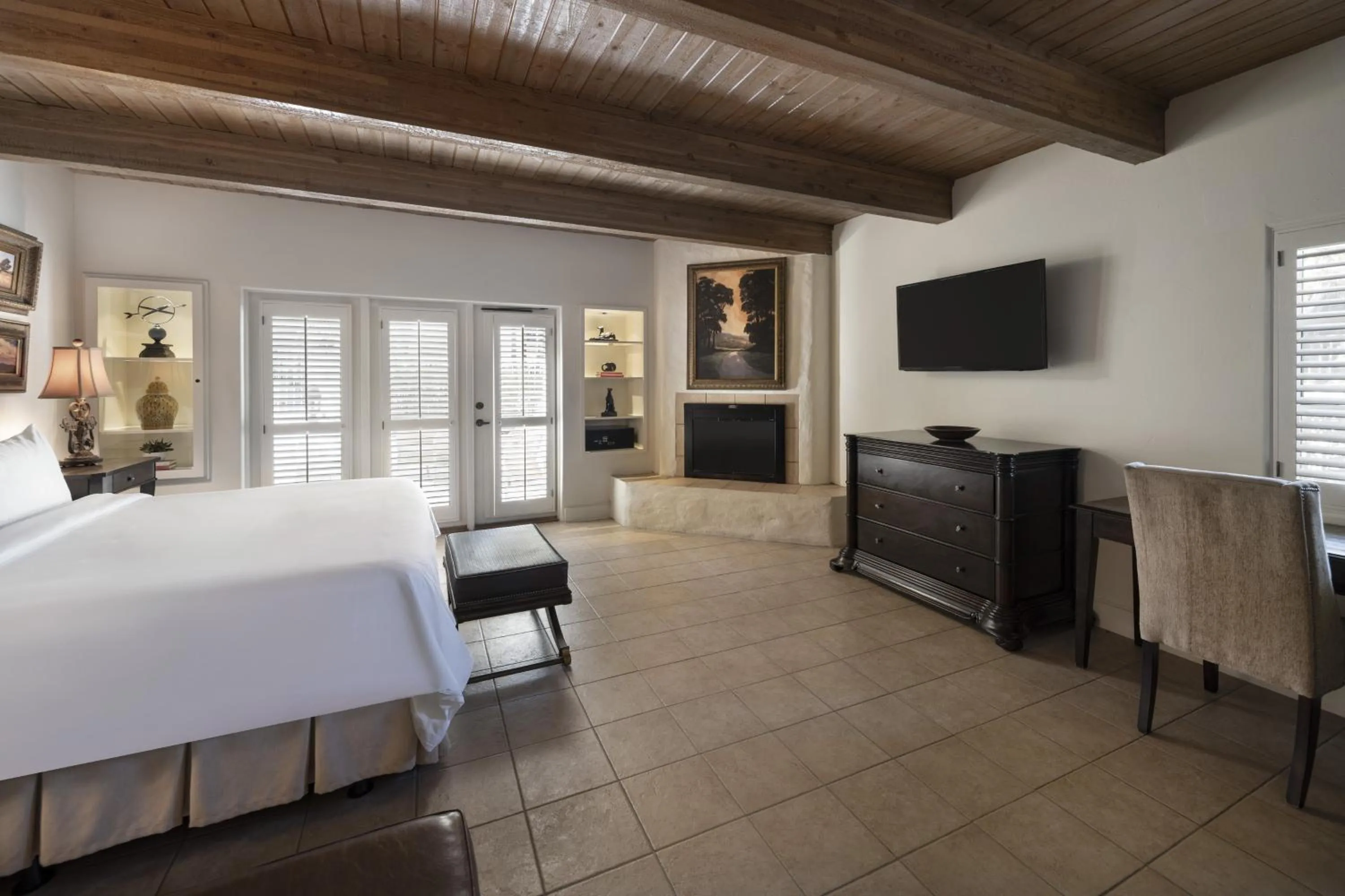 Bedroom in La Casa Del Zorro Resort & Spa