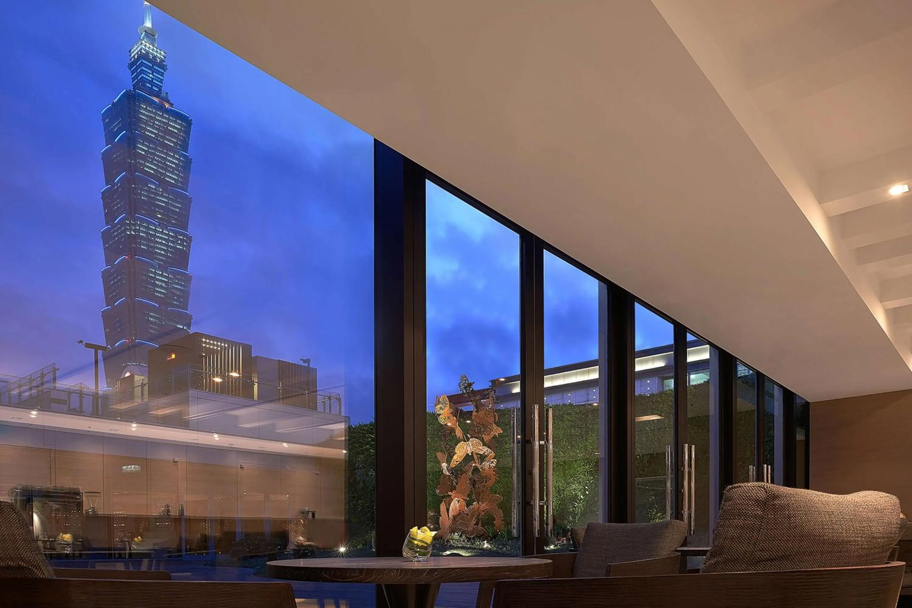 Dining area in Humble House Taipei, Curio Collection by Hilton