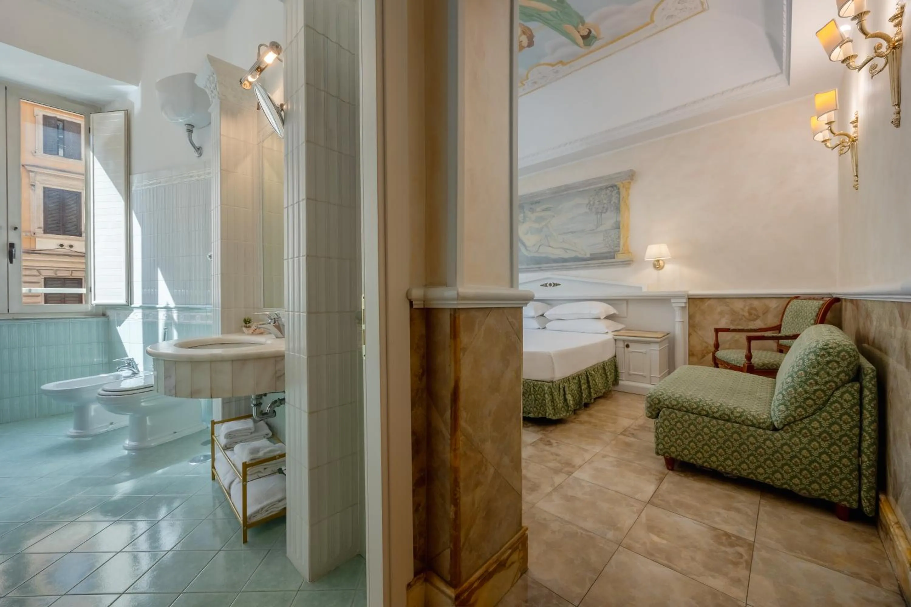 Bed in Hotel Palladium Palace