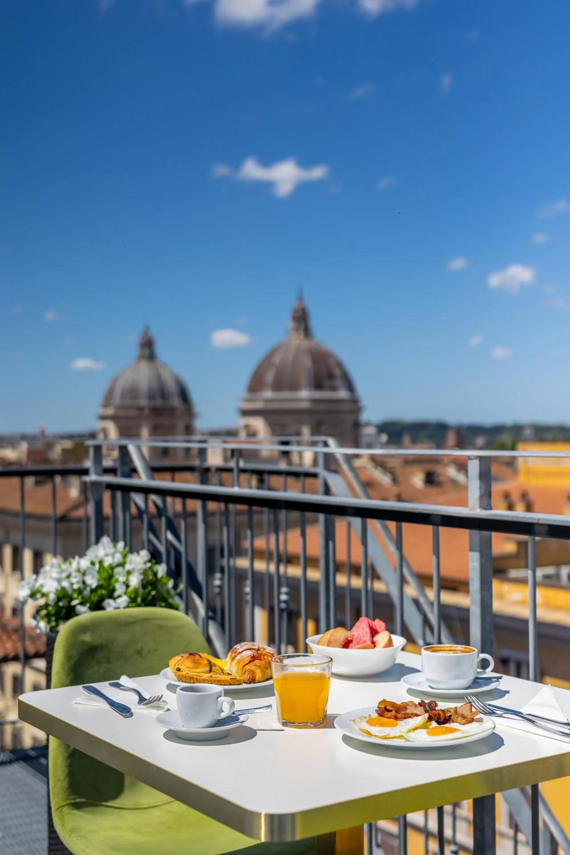 Day in Hotel Palladium Palace