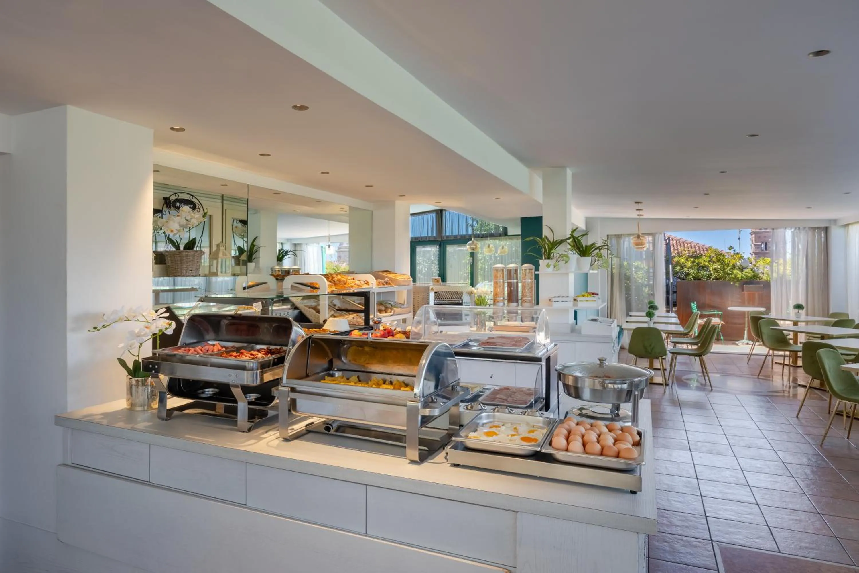 Restaurant/places to eat in Hotel Palladium Palace