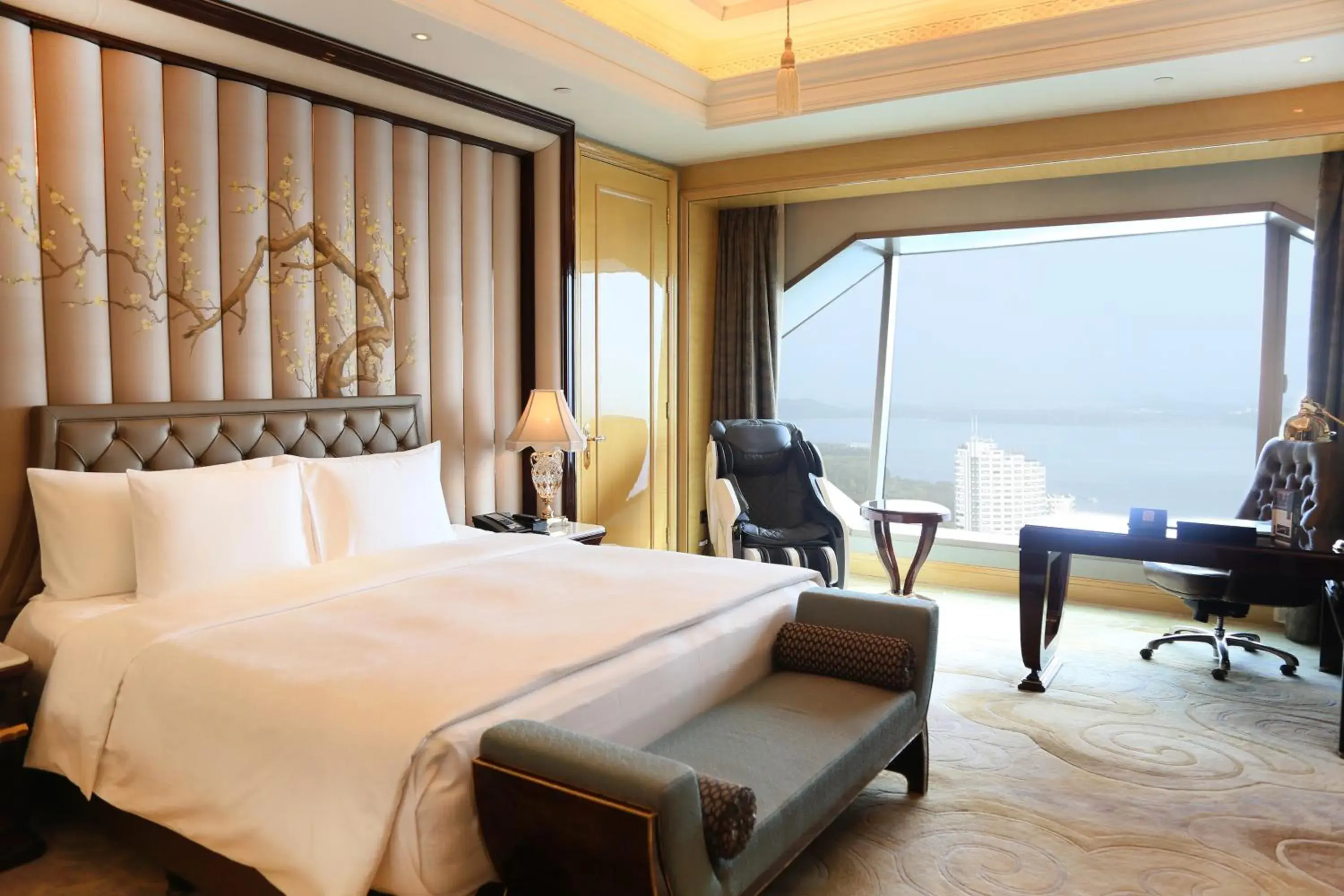Bed in Wanda Reign Wuhan Bed in Wanda Reign Wuhan