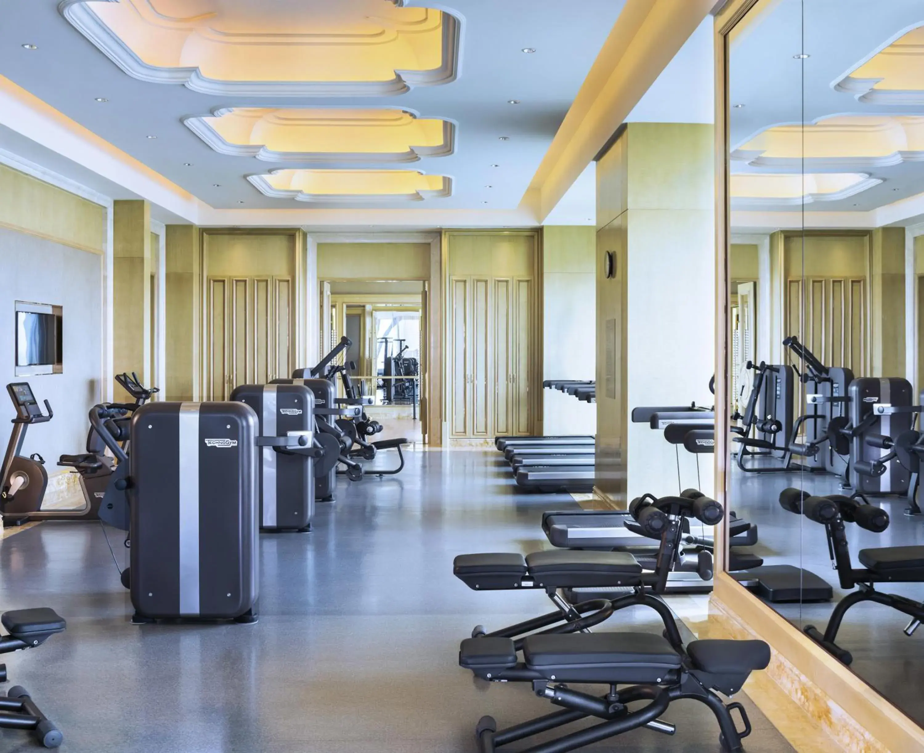 Fitness centre/facilities in Wanda Reign Wuhan Fitness centre/facilities in Wanda Reign Wuhan