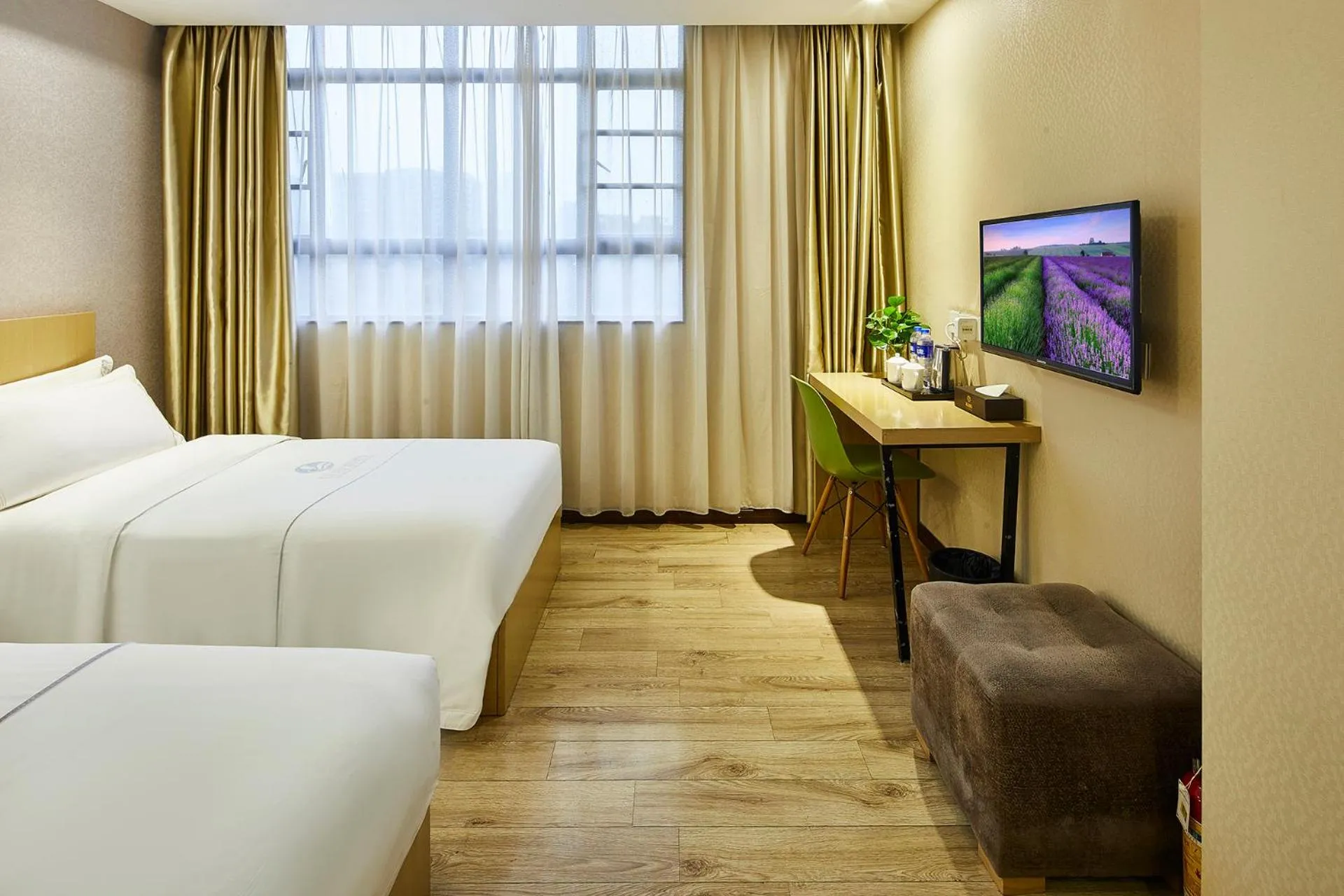 TV and multimedia, Bed in Insail Hotels Guangzhou XiMenKou Subway Station Branch