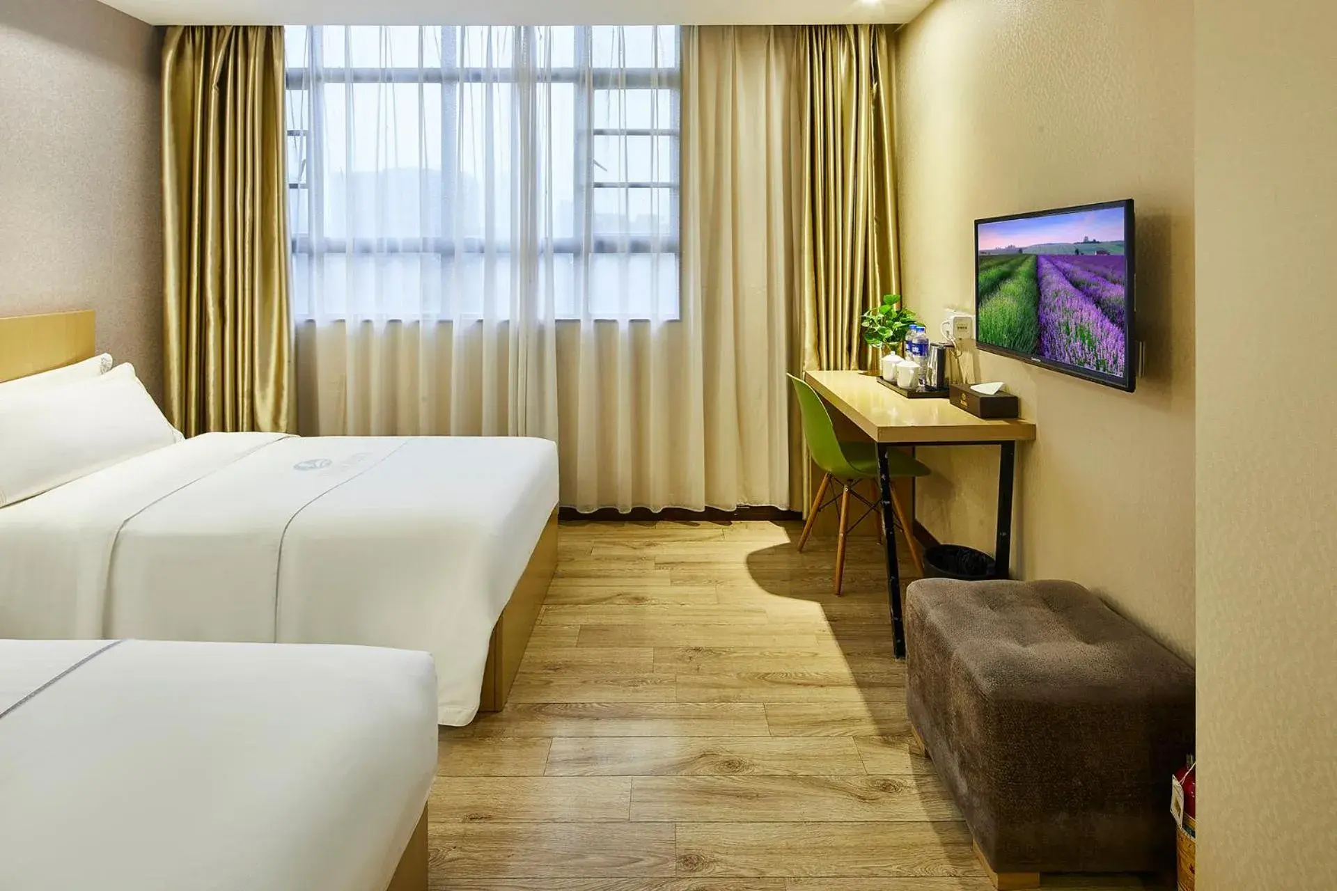 Superior Twin Room in Insail Hotels Guangzhou XiMenKou Subway Station Branch Superior Twin Room in Insail Hotels Guangzhou XiMenKou Subway Station Branch