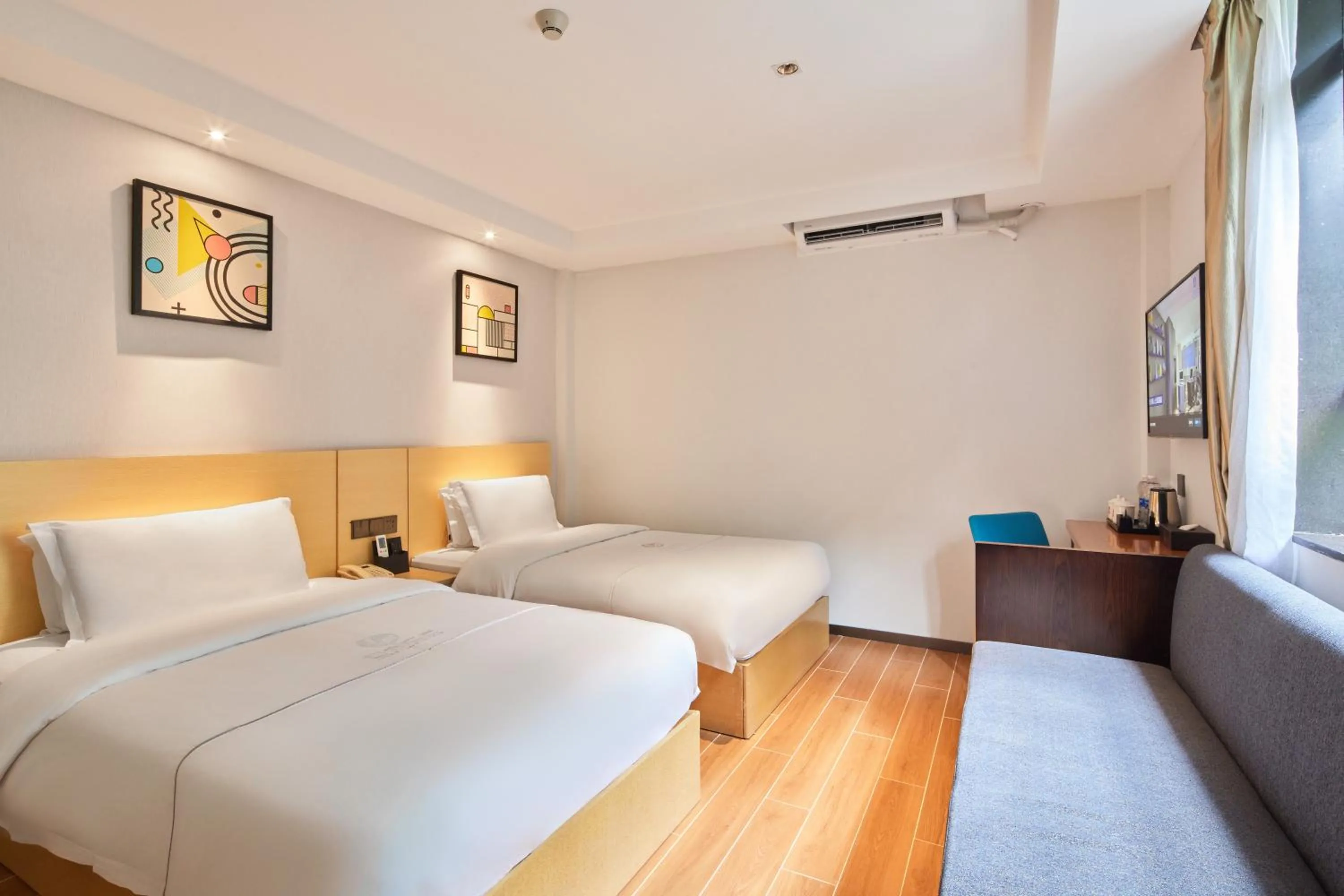Bedroom, Bed in Insail Hotels Guangzhou XiMenKou Subway Station Branch