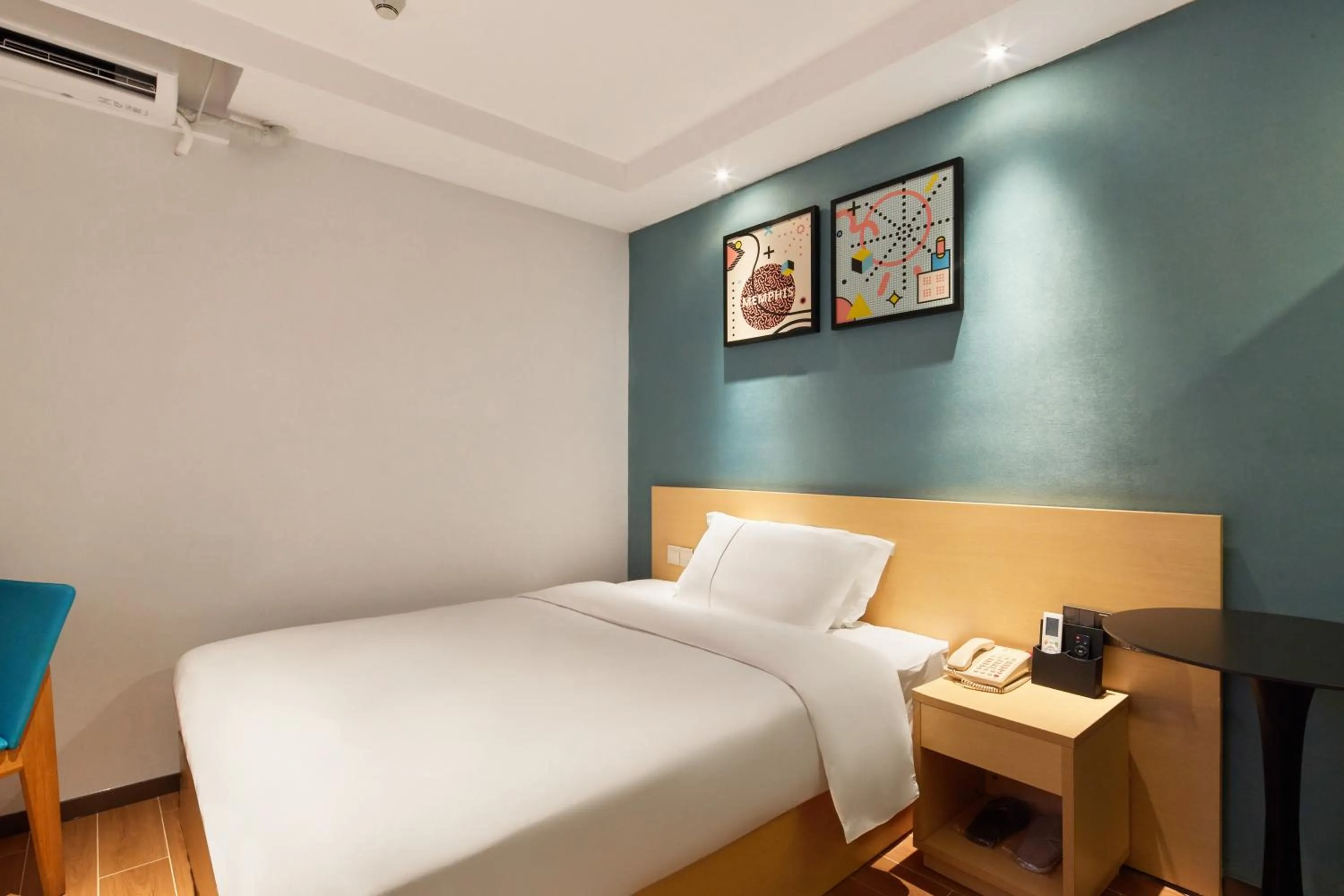 Bed in Insail Hotels Guangzhou XiMenKou Subway Station Branch