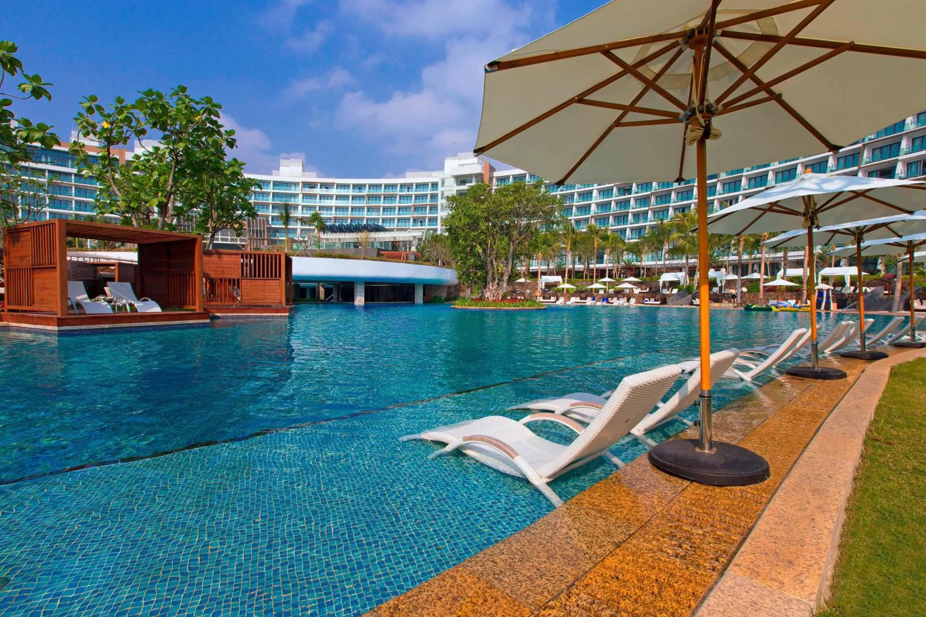 Swimming pool in The Westin Sanya Haitang Bay Resort