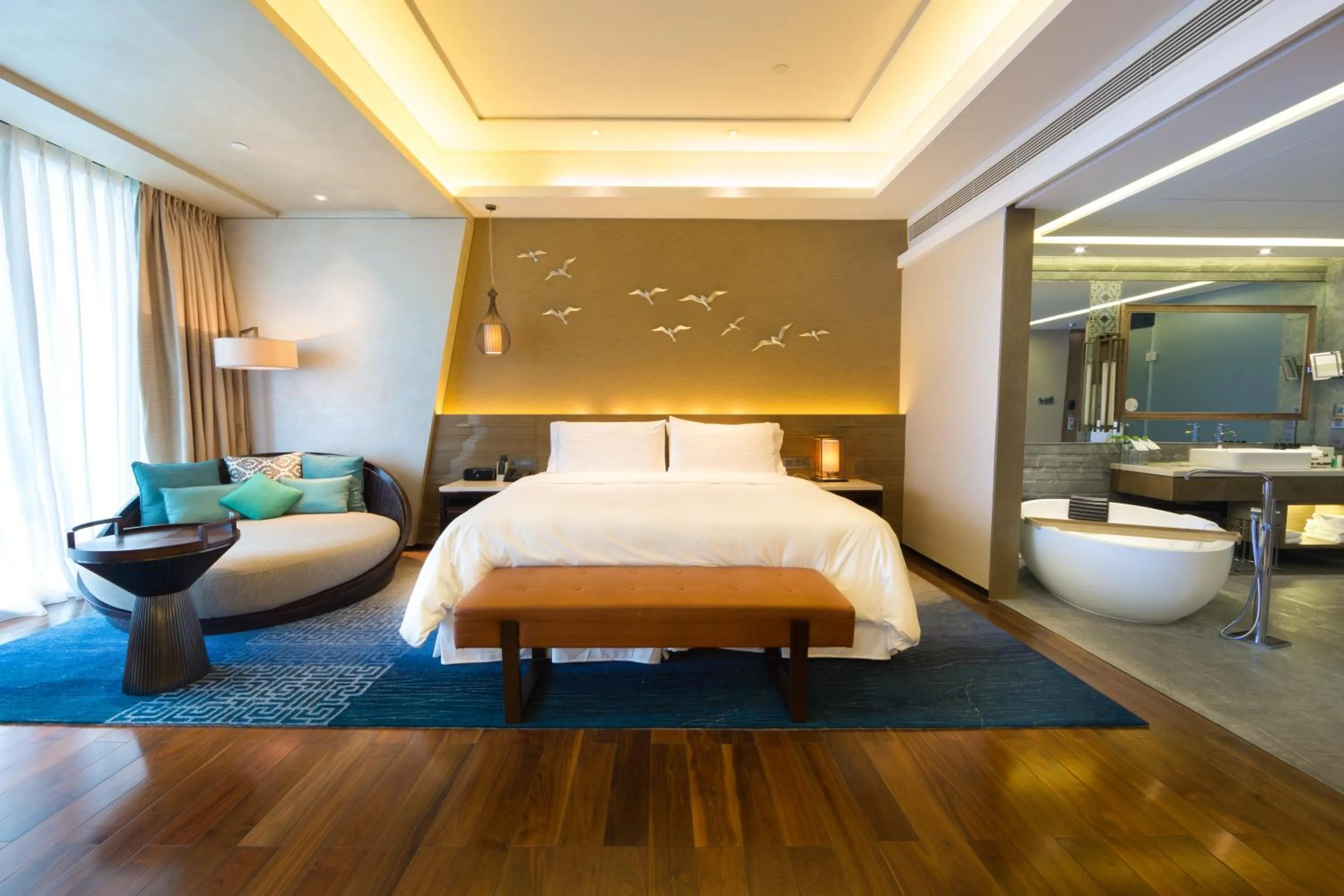 Photo of the whole room, Bed in The Westin Sanya Haitang Bay Resort
