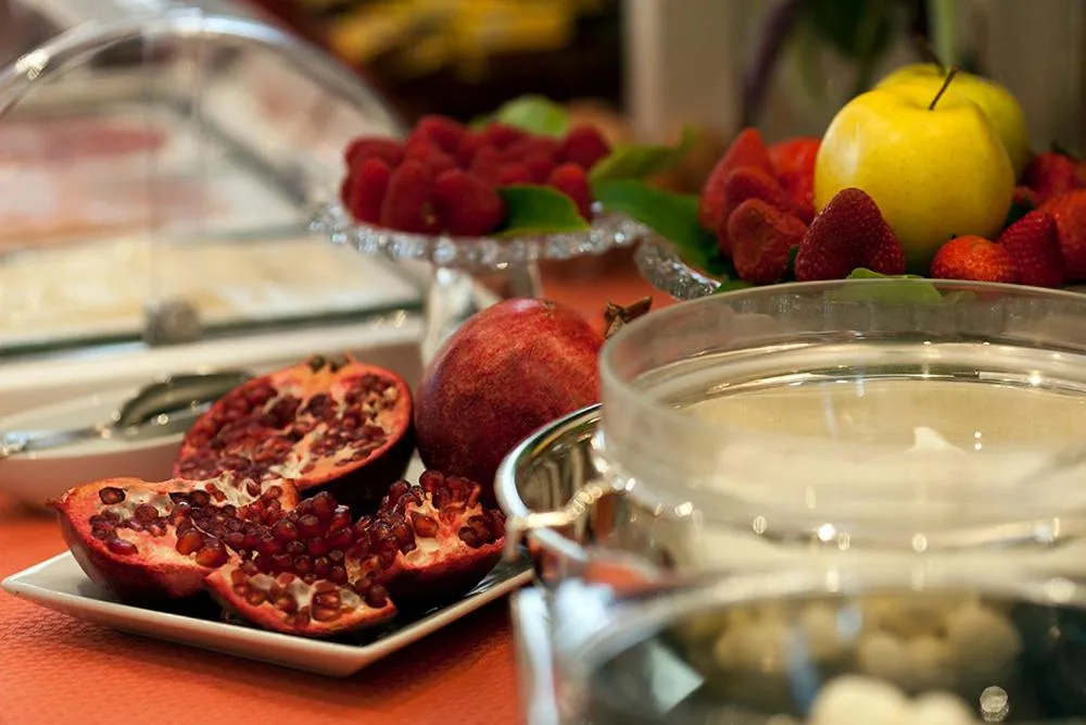 Breakfast in Hotel Columbia