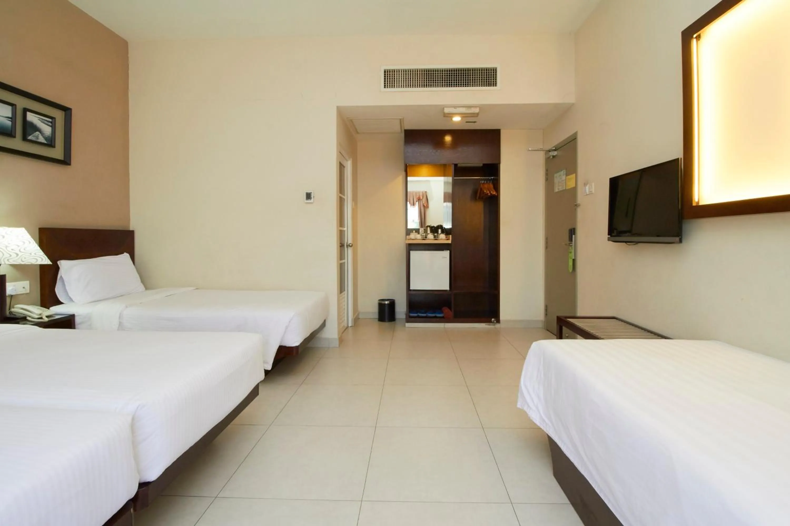 Bedroom, Bed in Kepong Hotel