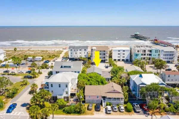 Salty Shack Unit A Dog Friendly Home Across from the Beach - Central Location