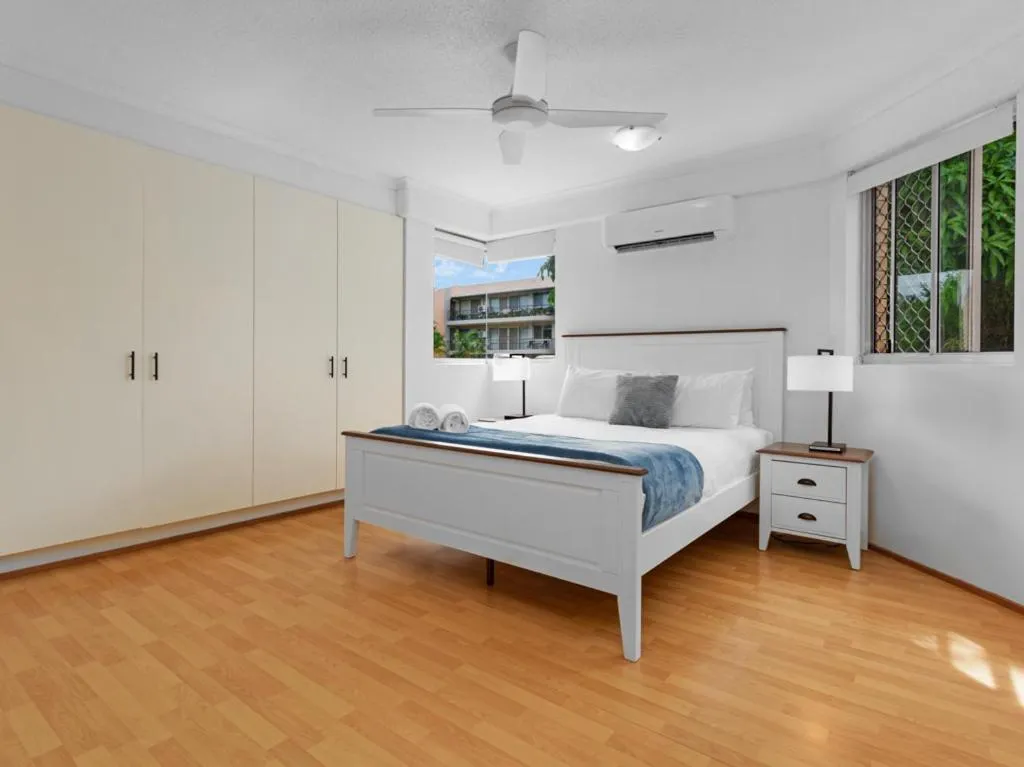 Bedroom, Bed in Riviera Resort