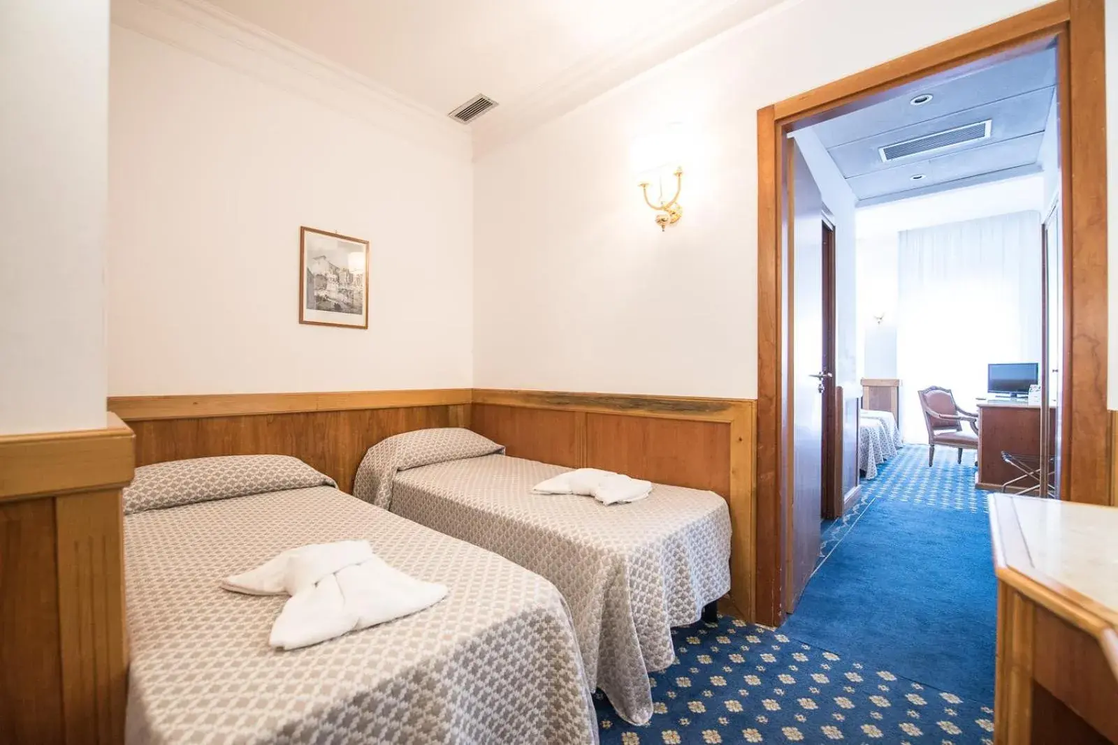 Photo of the whole room, Bed in Quality Hotel Nova Domus Photo of the whole room, Bed in Quality Hotel Nova Domus