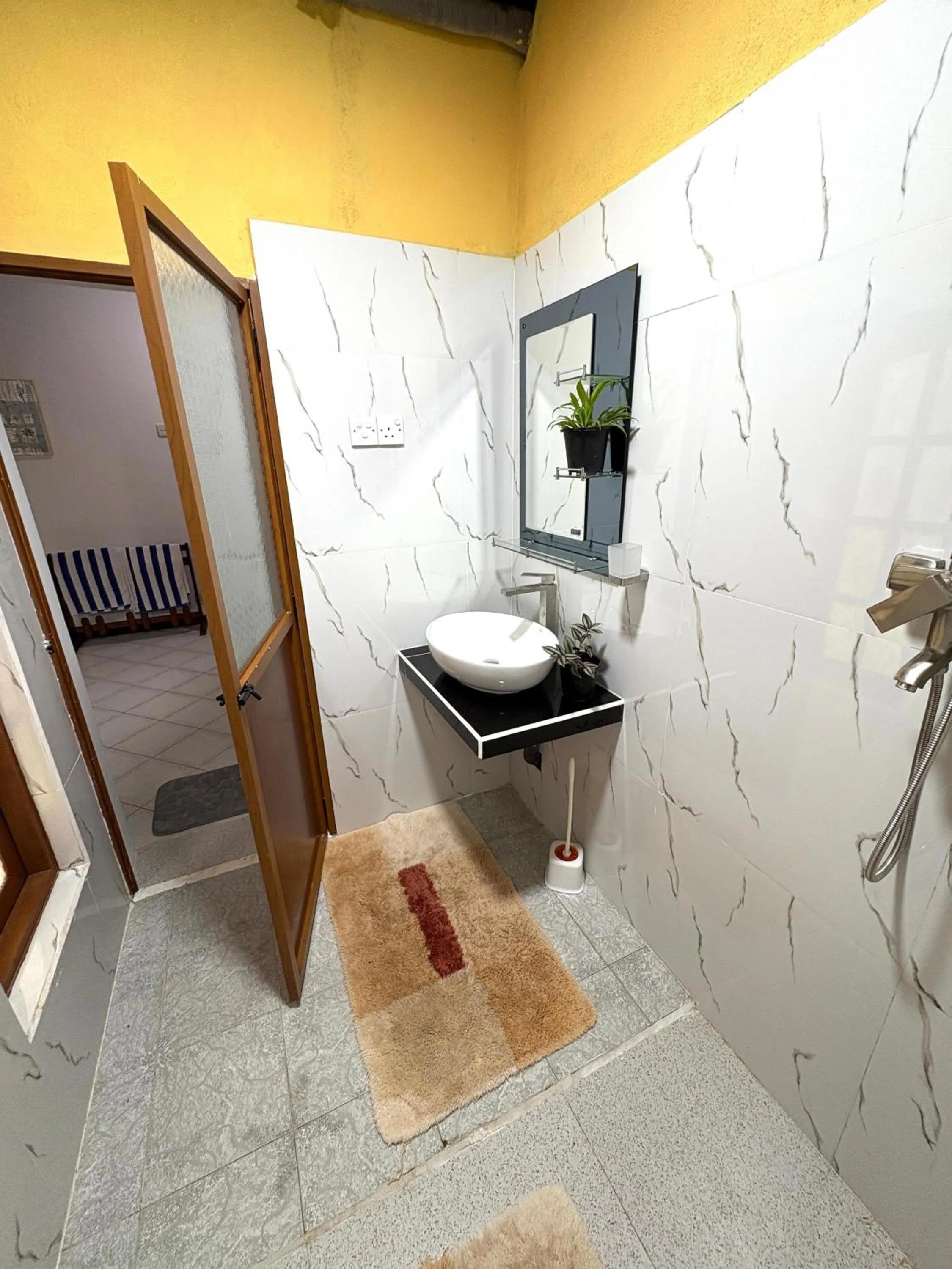 Bathroom in Chaya Villa Guest House