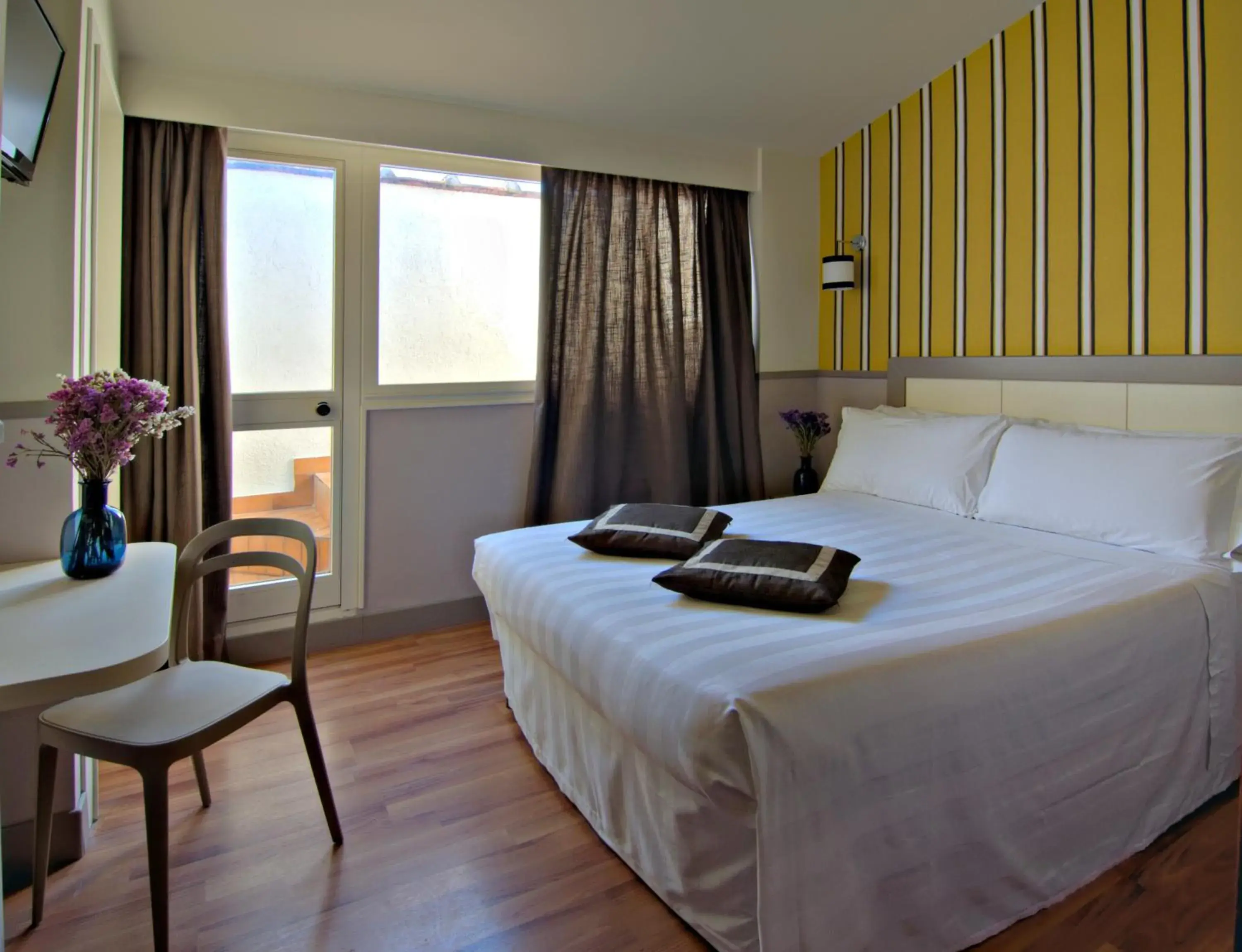 Photo of the whole room, Bed in Hotel Golf Photo of the whole room, Bed in Hotel Golf