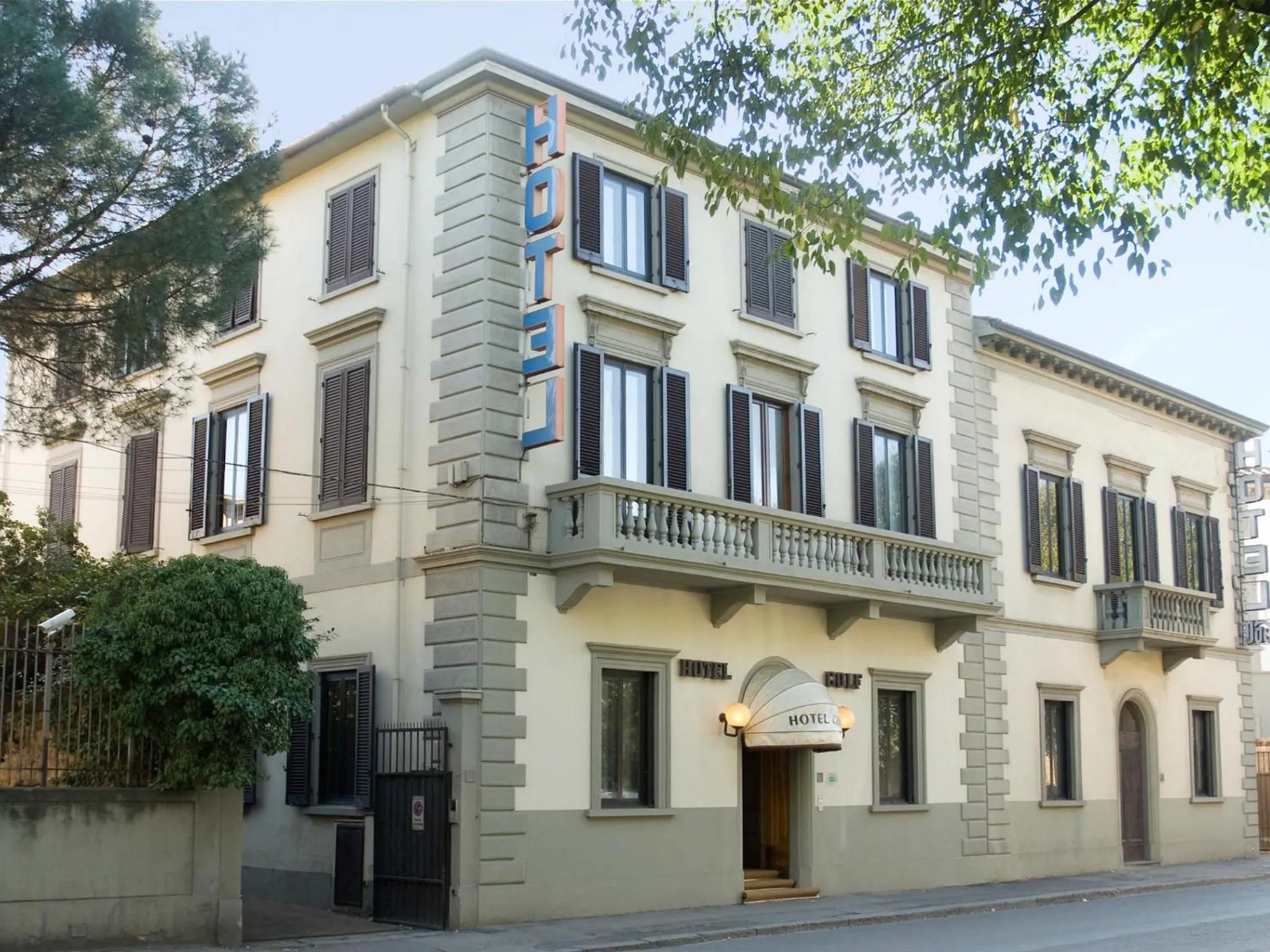 Facade/entrance in Hotel Golf