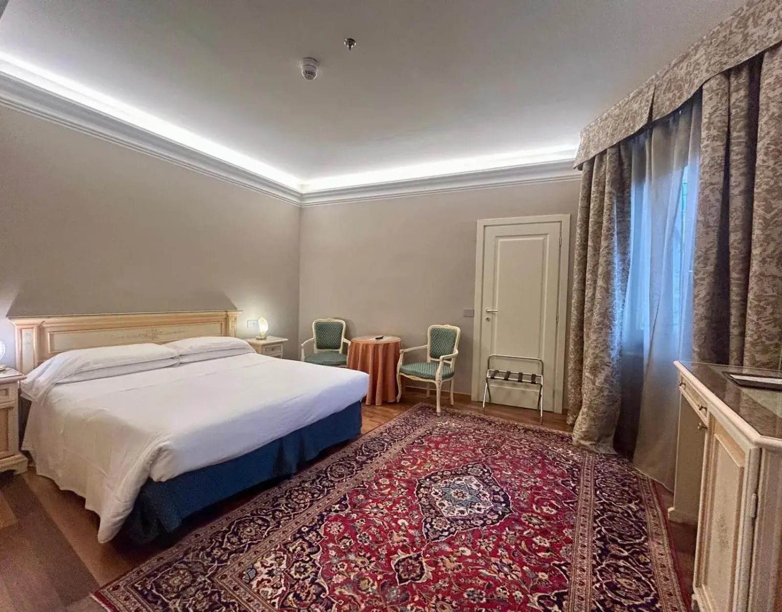 Bed in Albergo Cavalletto & Doge Orseolo Bed in Albergo Cavalletto & Doge Orseolo