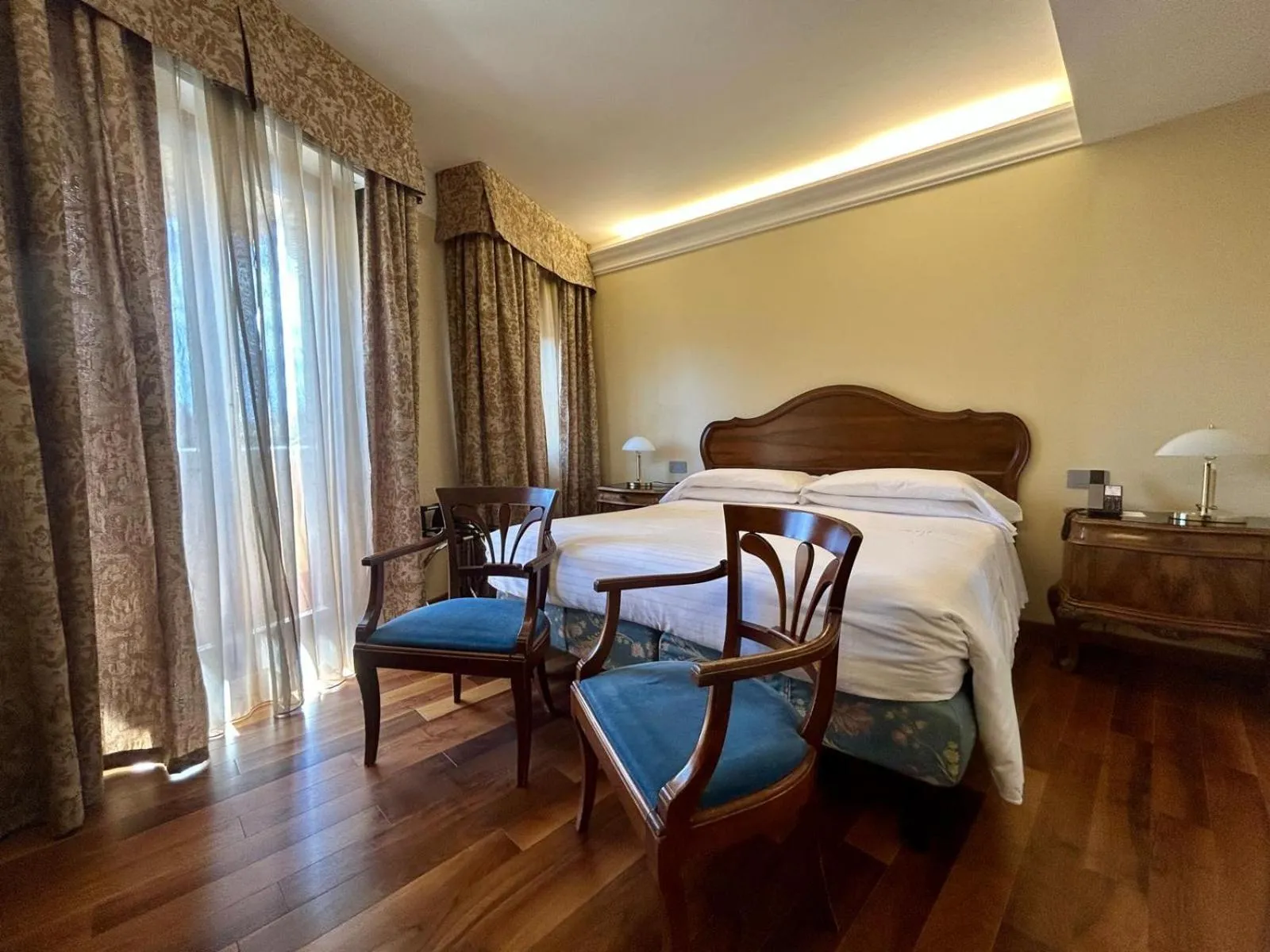 Bed in Albergo Cavalletto & Doge Orseolo