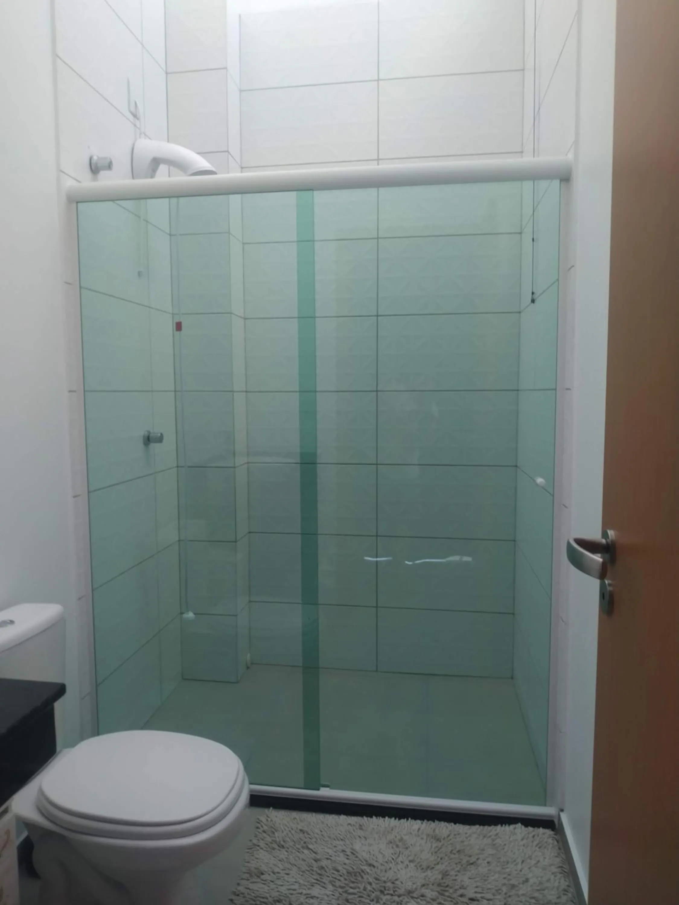 Shower in Bella Ciao Hospedaria