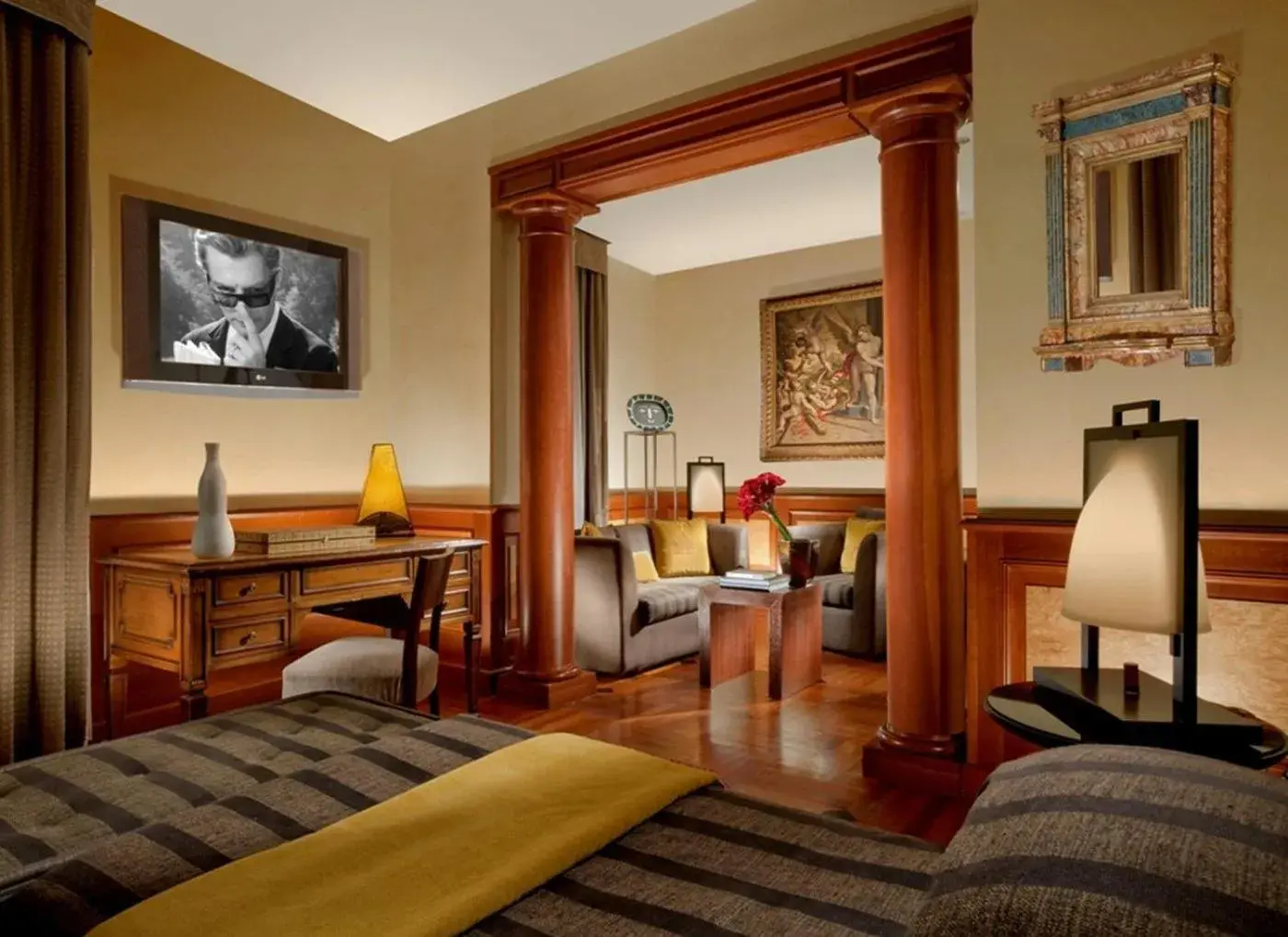 Deluxe Suite in Hotel Raphaël - Relais & Châteaux Deluxe Suite in Hotel Raphaël - Relais & Châteaux