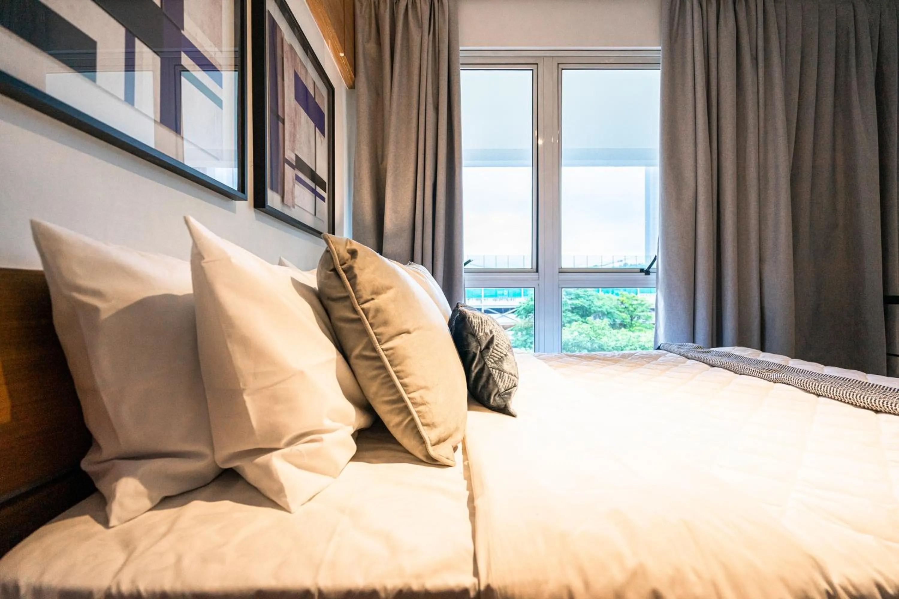 Bed in Charlie NYC Berrini