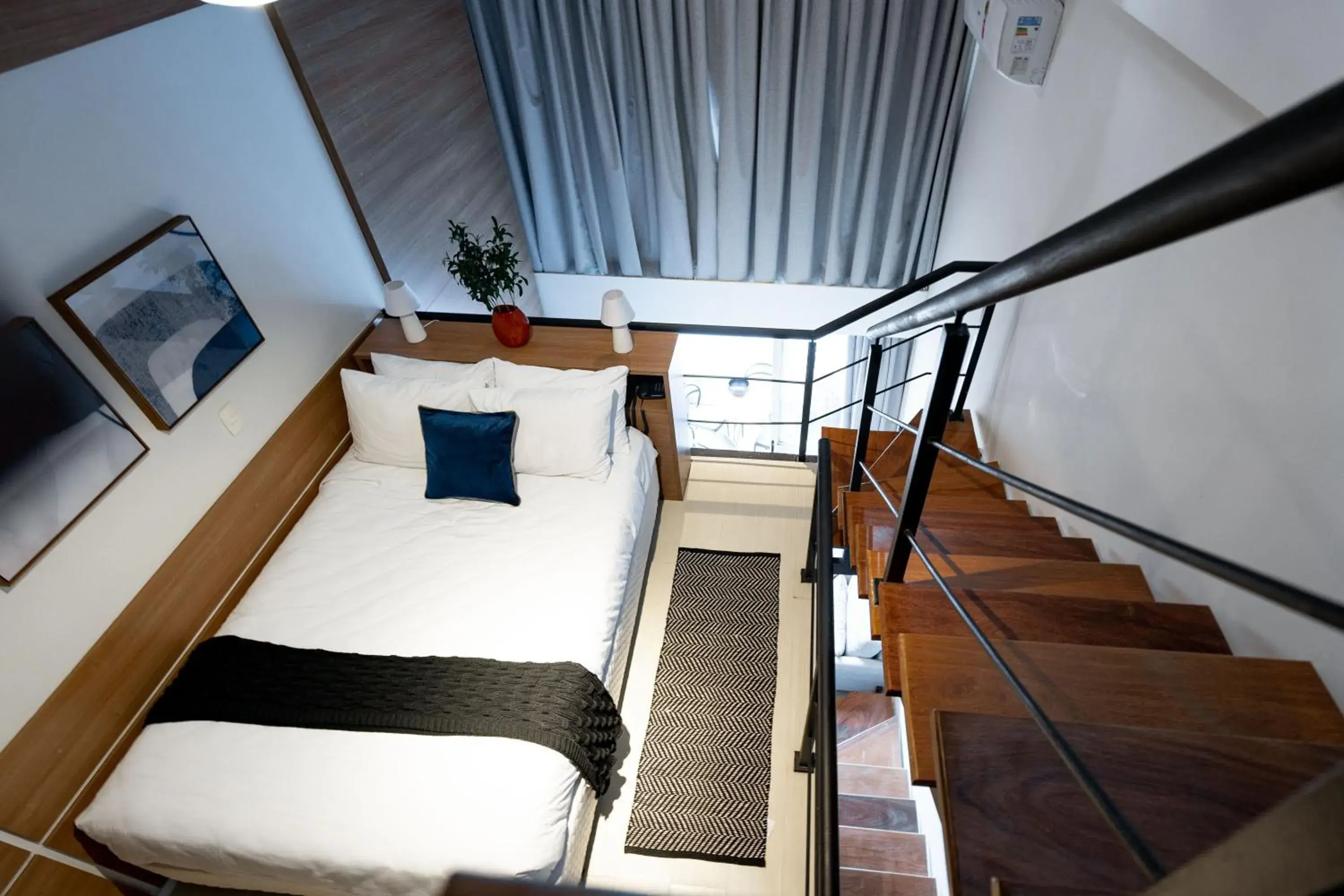 Bed in Charlie NYC Berrini Bed in Charlie NYC Berrini
