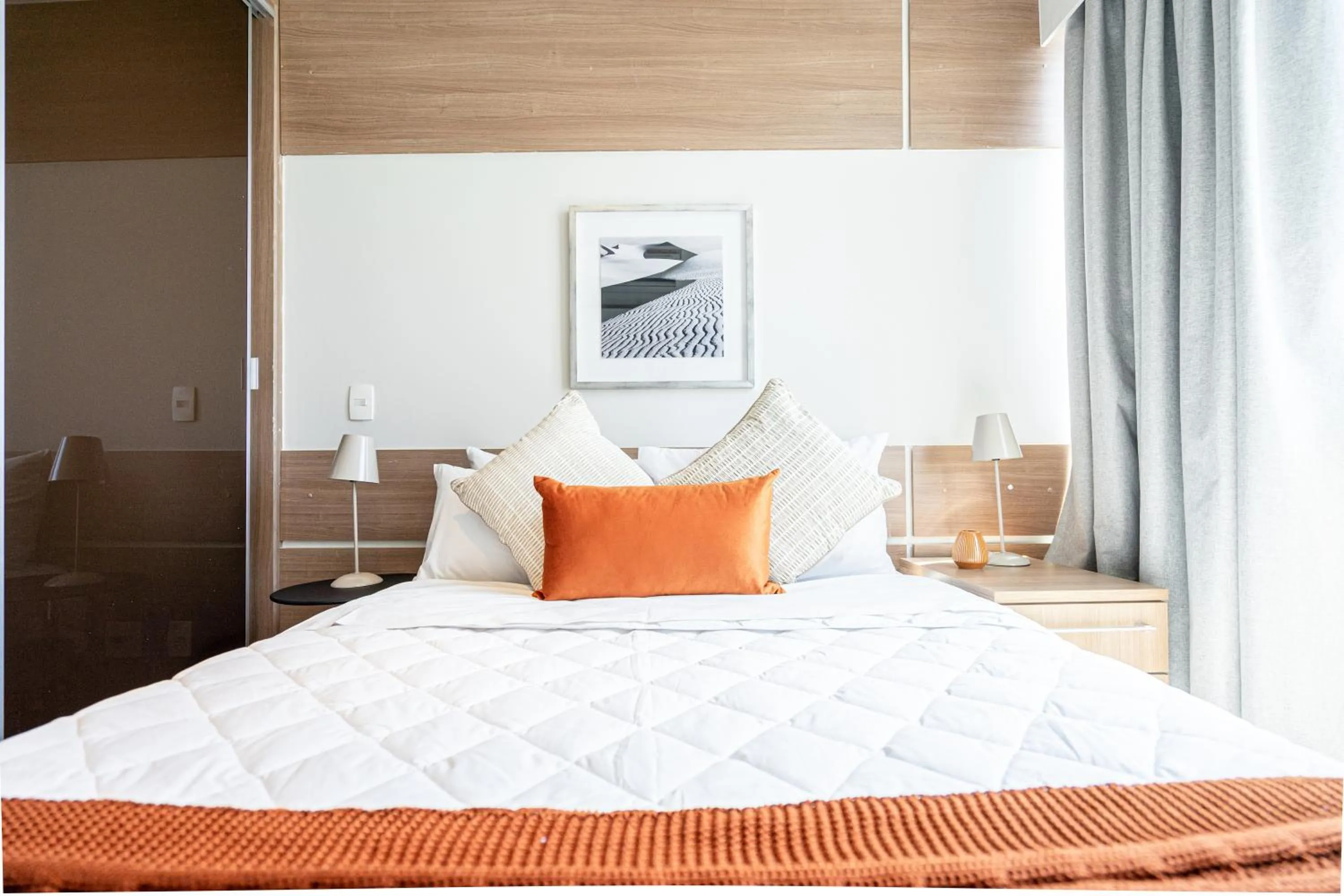 Bed in Charlie NYC Berrini