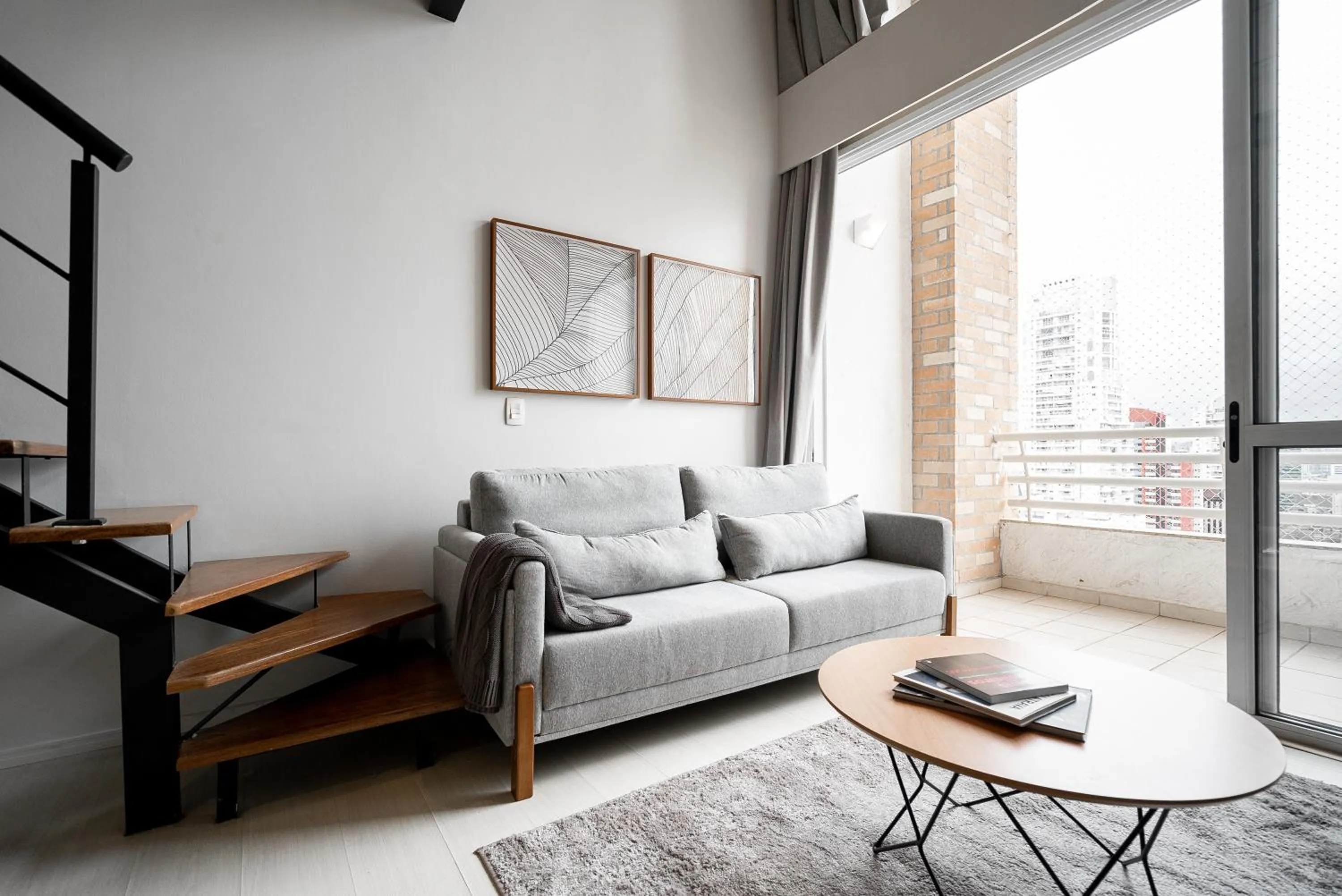 Day in Charlie NYC Berrini