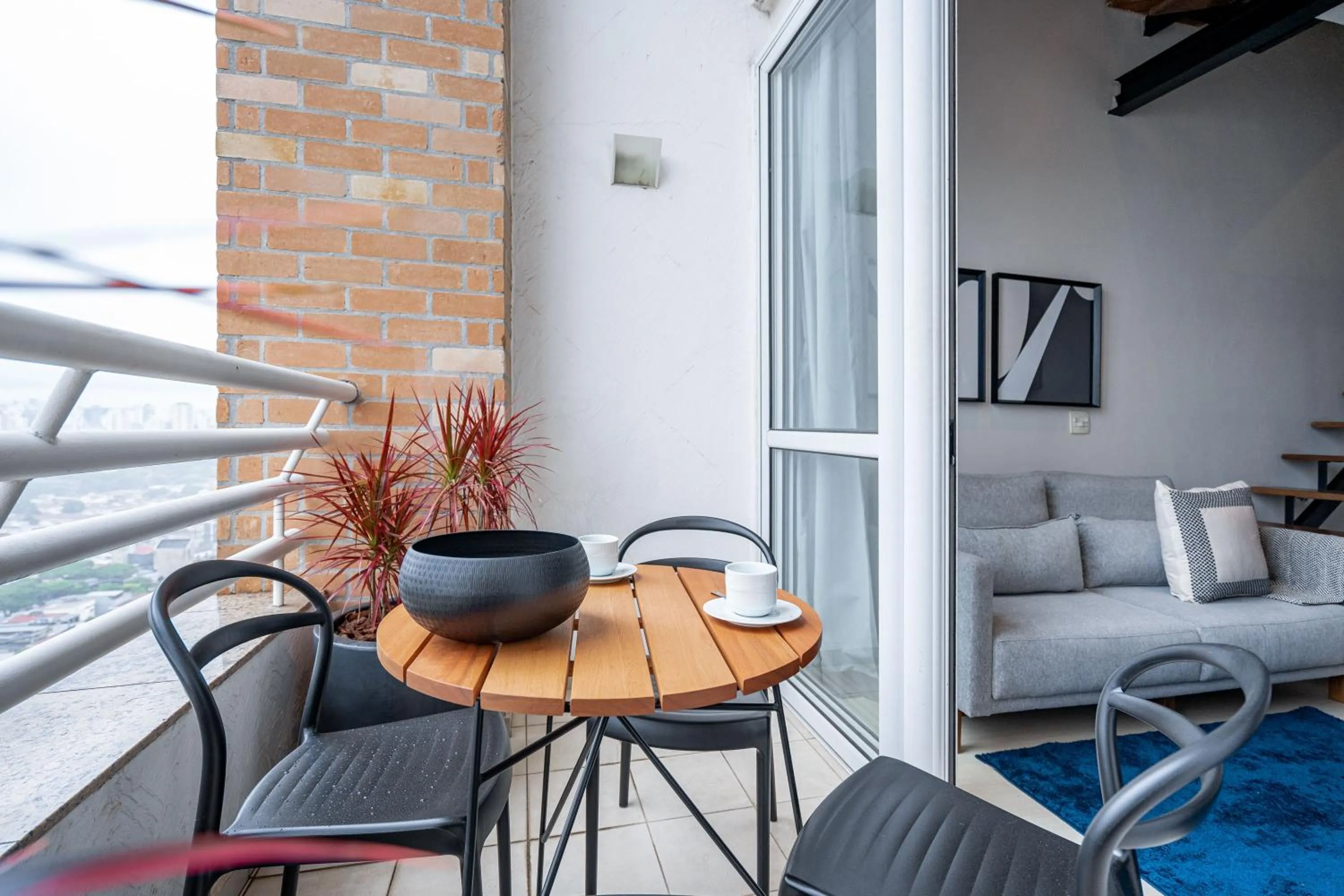 Patio in Charlie NYC Berrini