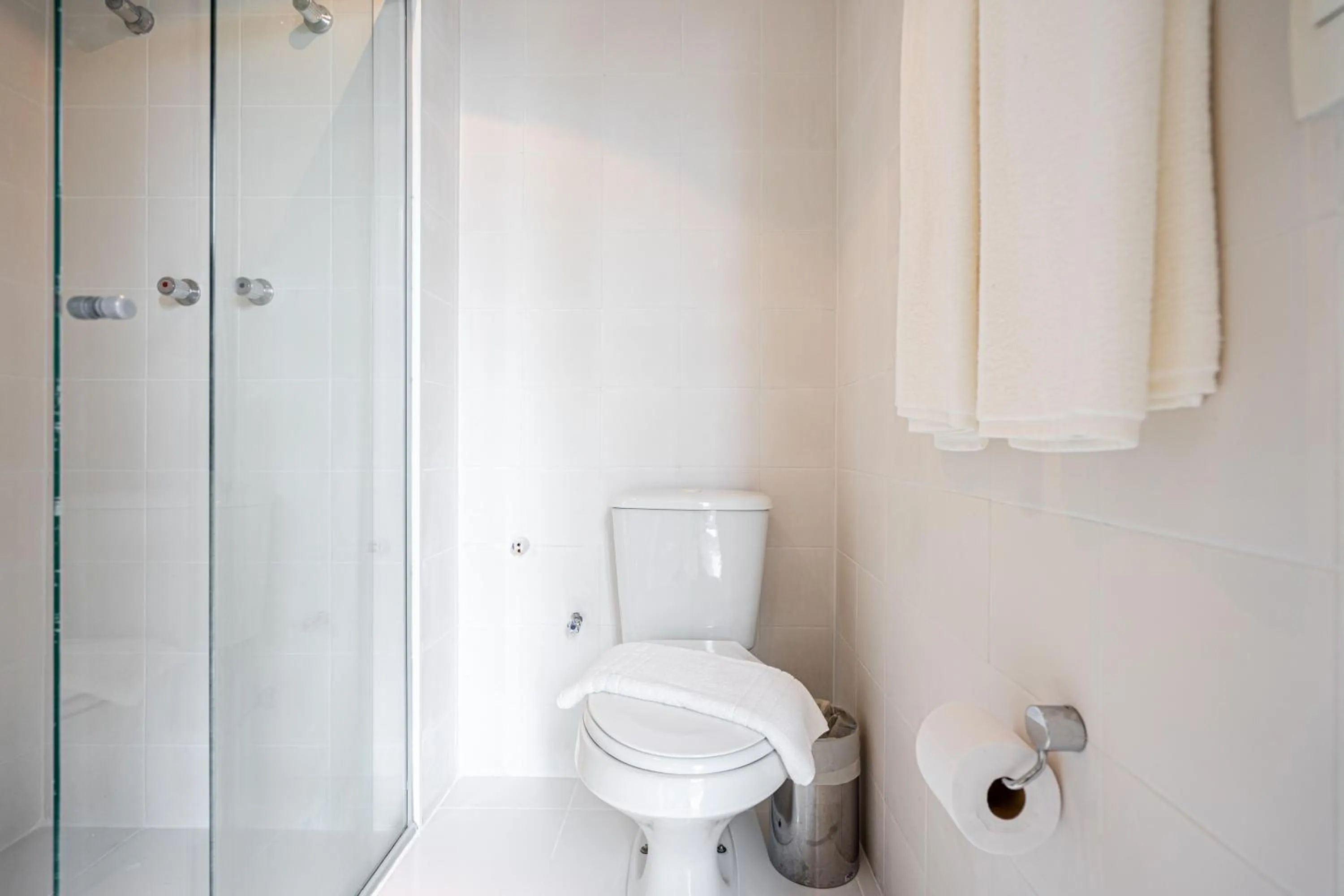 Shower in Charlie NYC Berrini