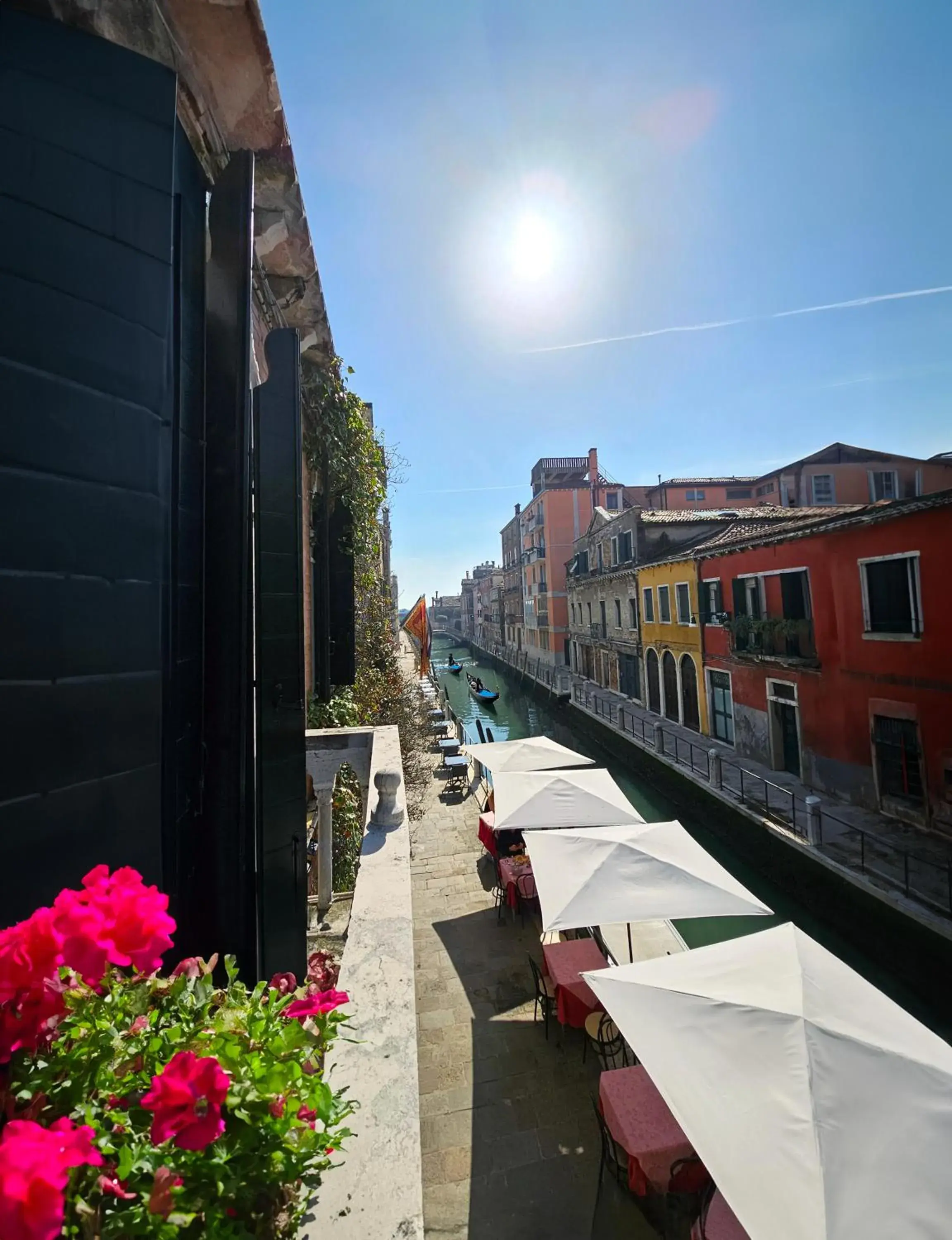 Superior Double or Twin Room with Canal View - single occupancy in Hotel Messner Superior Double or Twin Room with Canal View - single occupancy in Hotel Messner