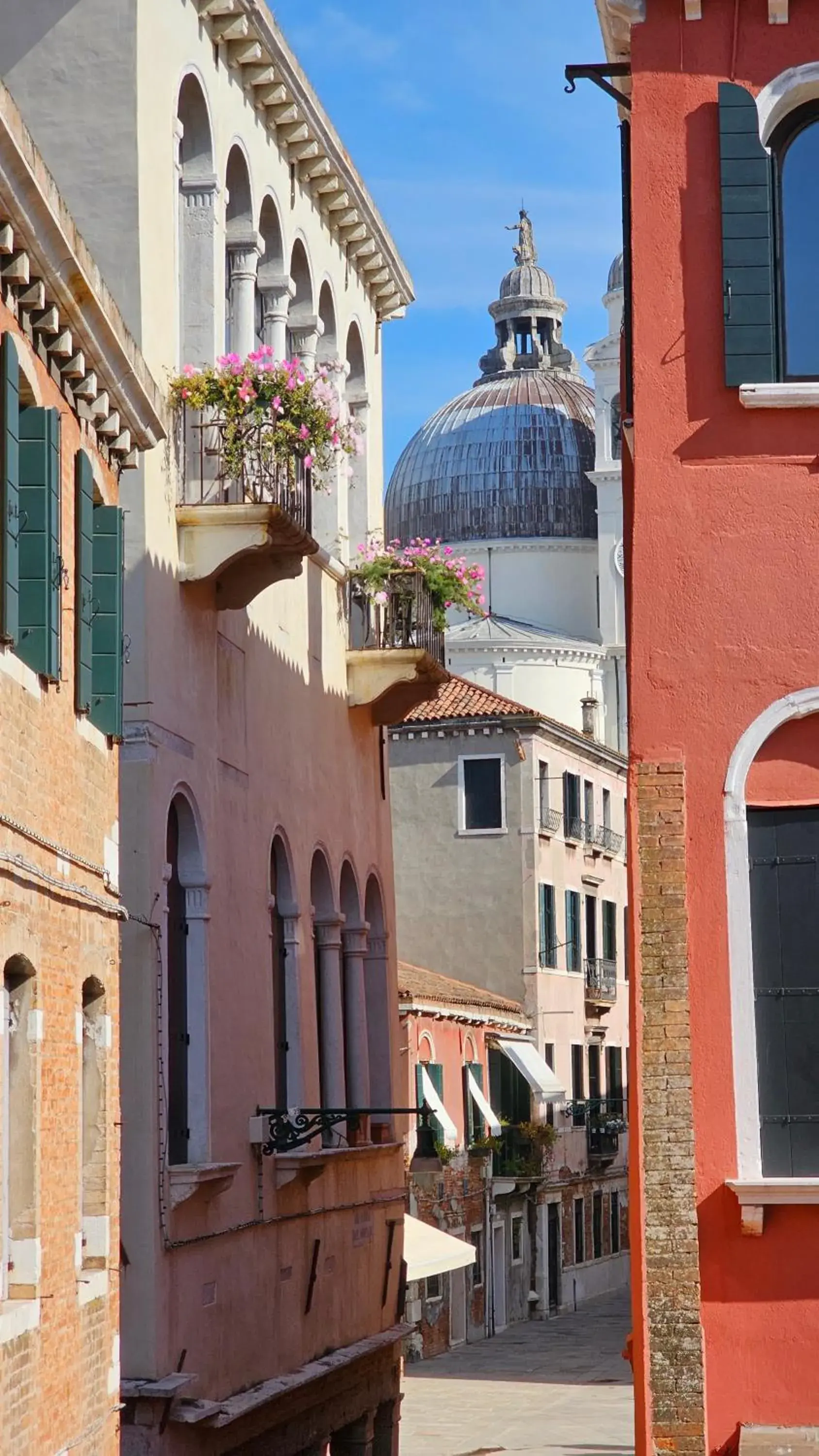 Superior Triple Room with City View - single occupancy in Hotel Messner Superior Triple Room with City View - single occupancy in Hotel Messner