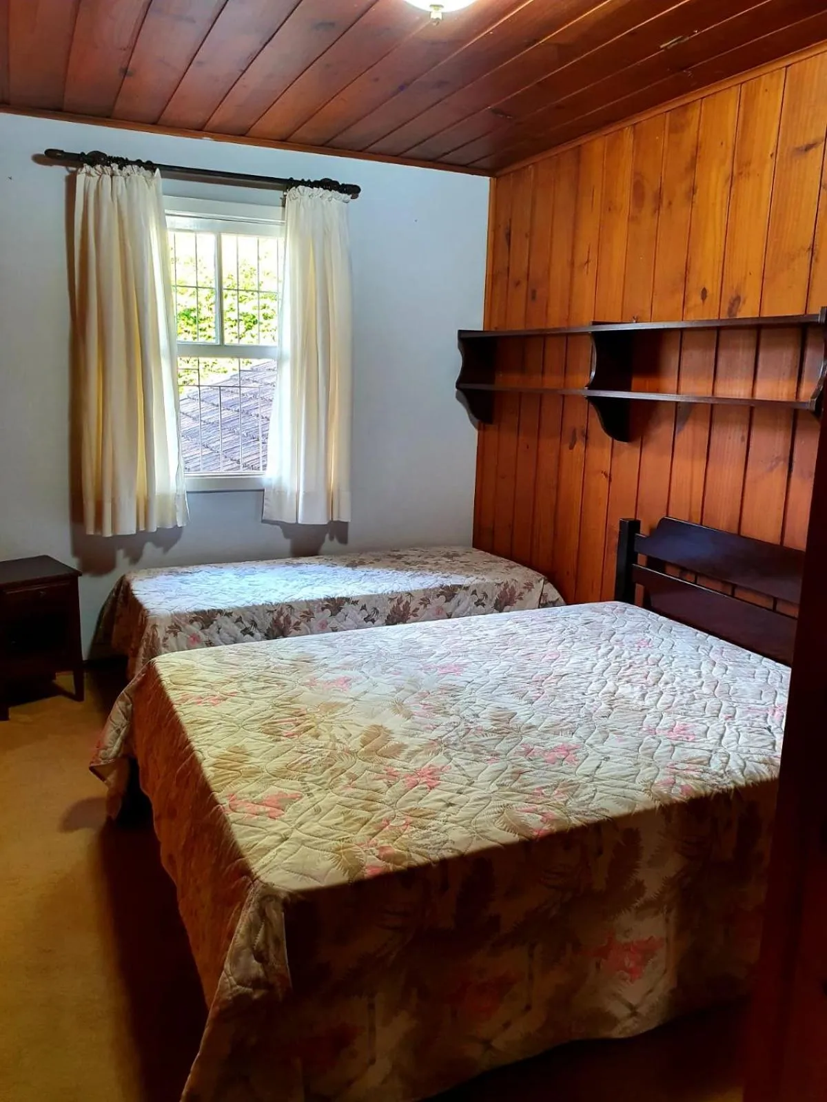 Bedroom, Bed in Colônia SAA