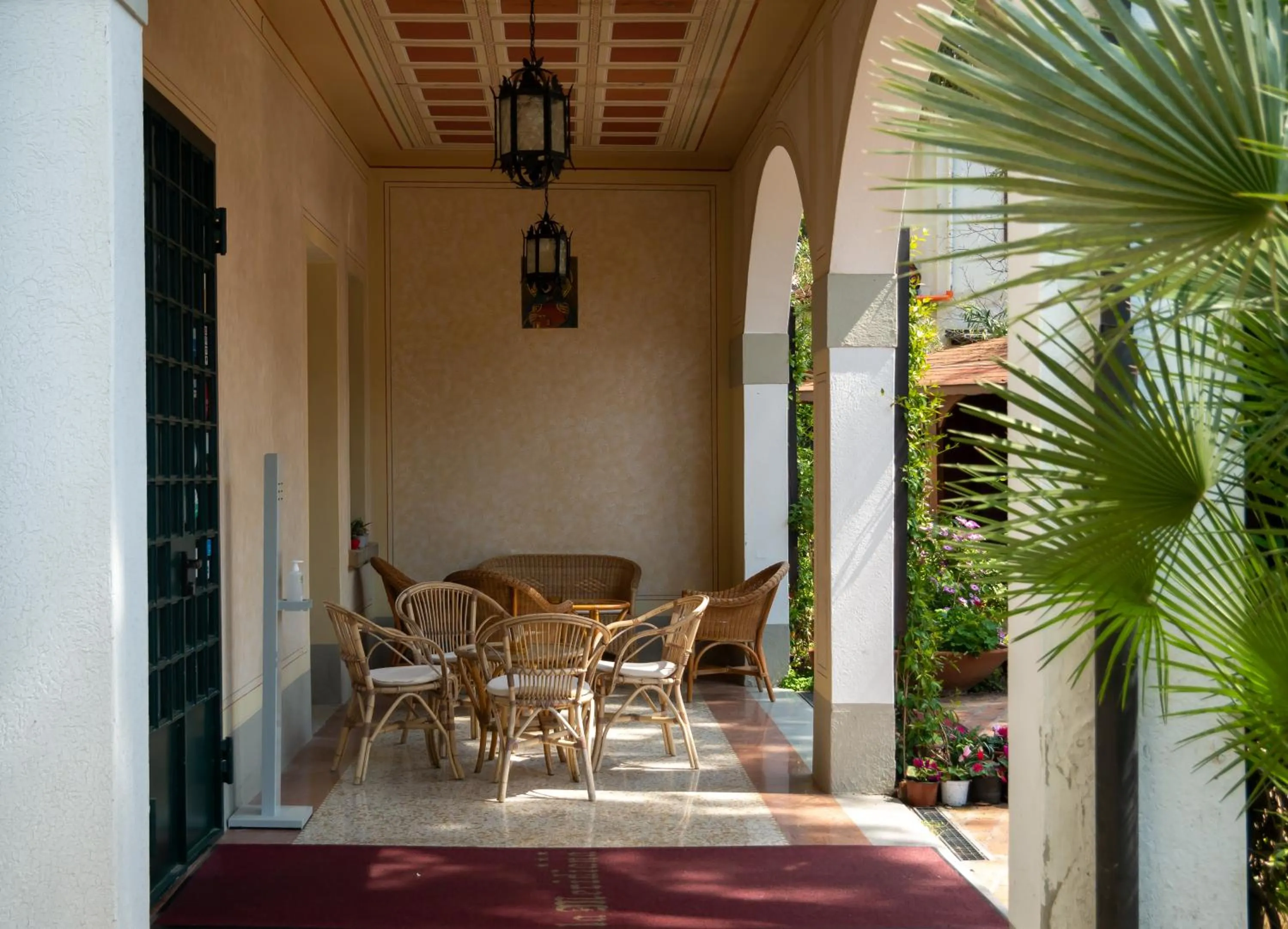 Property building in Hotel La Meridiana