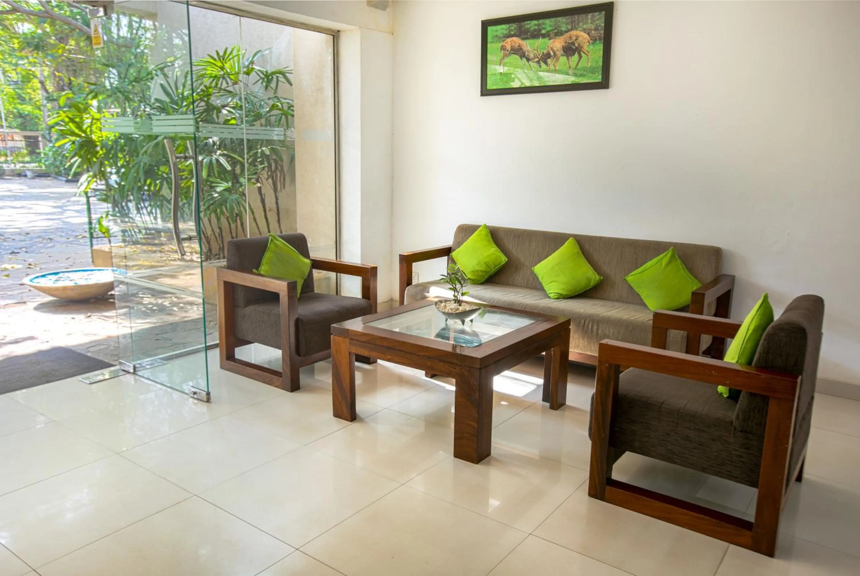 Seating area in Lavendish Okrin Hotel