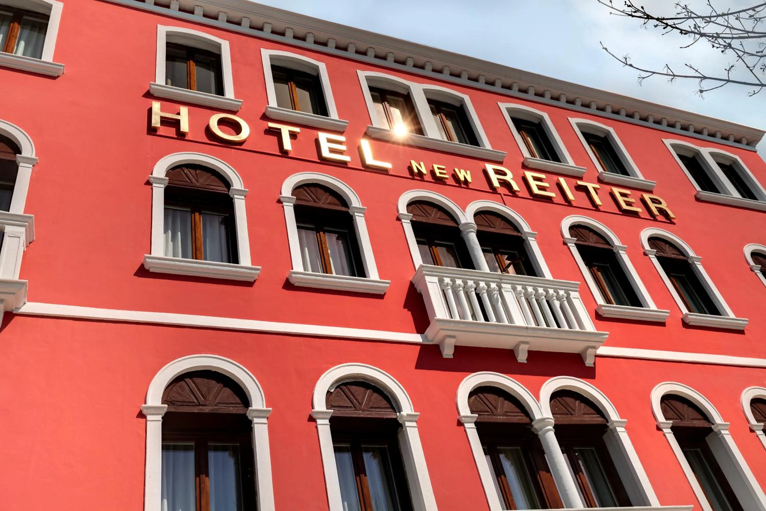 Property building in New Reiter Hotel