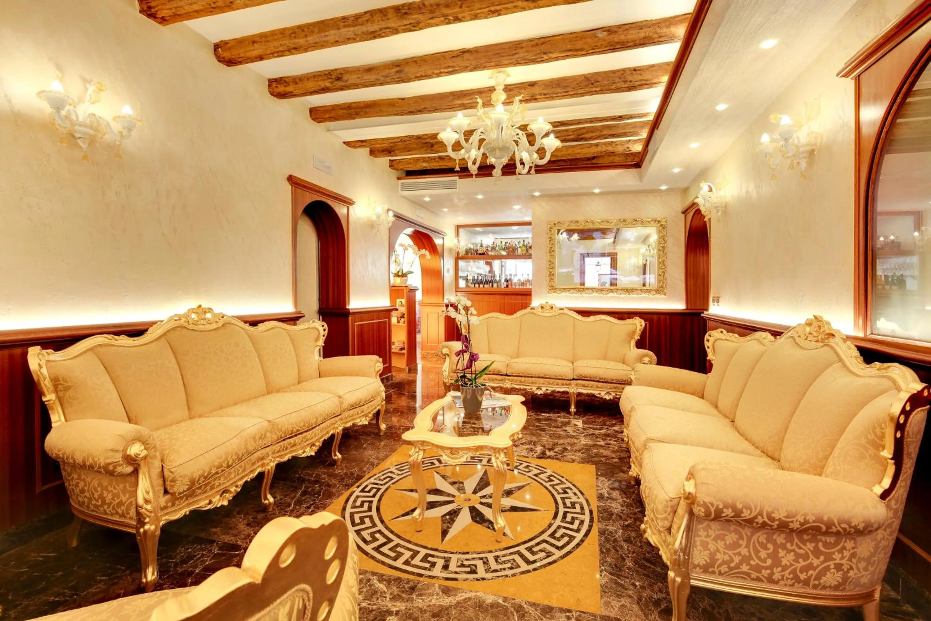 Lobby or reception in New Reiter Hotel