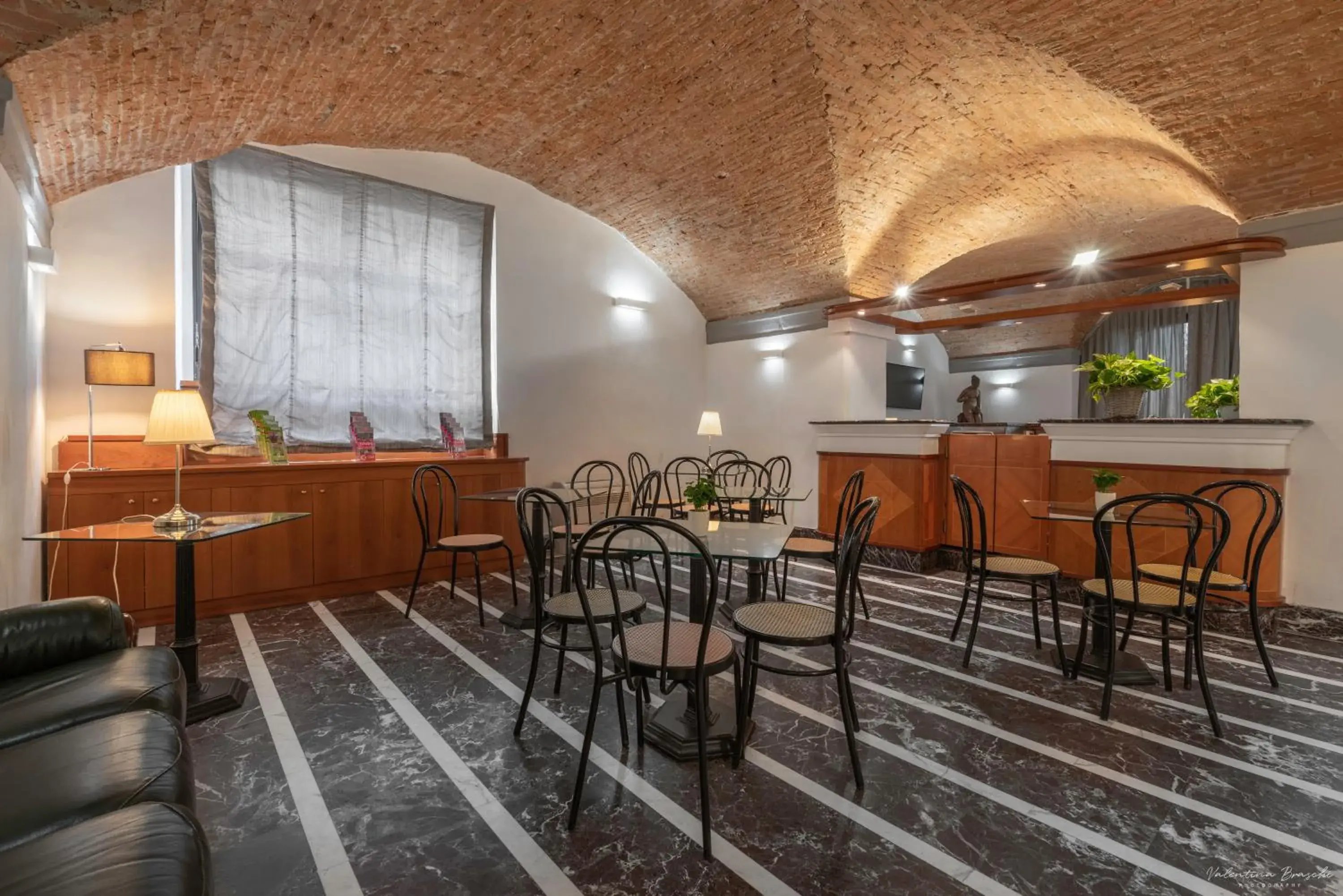 Lobby or reception in Hotel Argentina Lobby or reception in Hotel Argentina