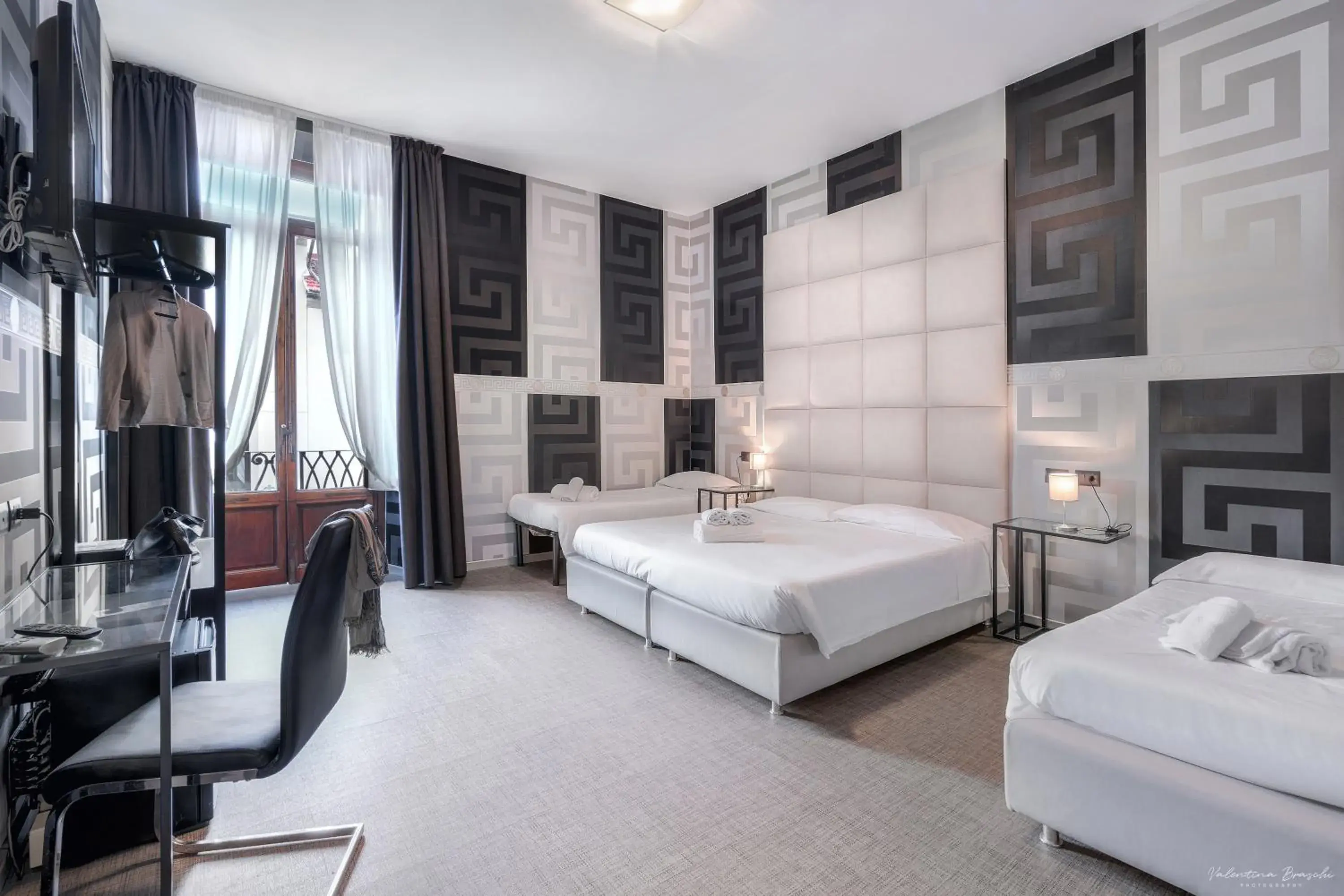 Photo of the whole room, Bed in Hotel Argentina Photo of the whole room, Bed in Hotel Argentina