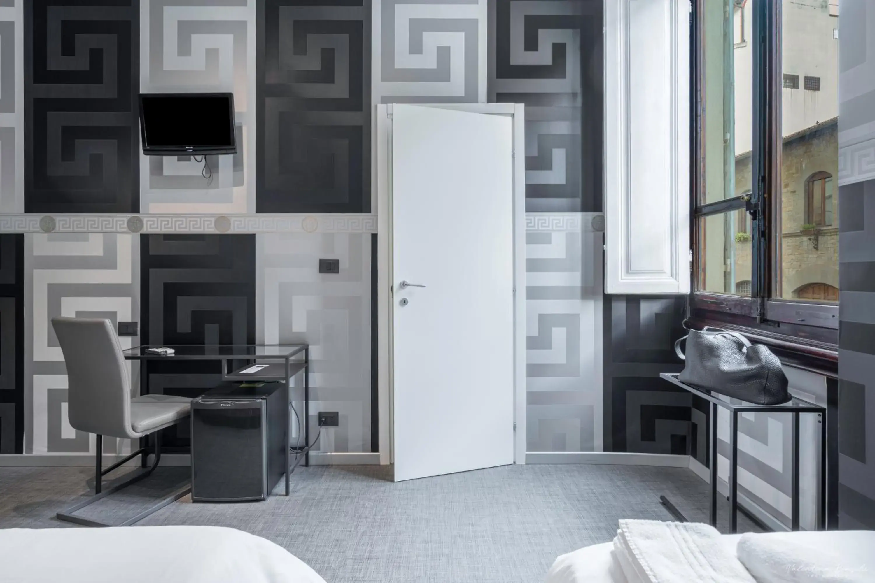 TV and multimedia, Bed in Hotel Argentina TV and multimedia, Bed in Hotel Argentina