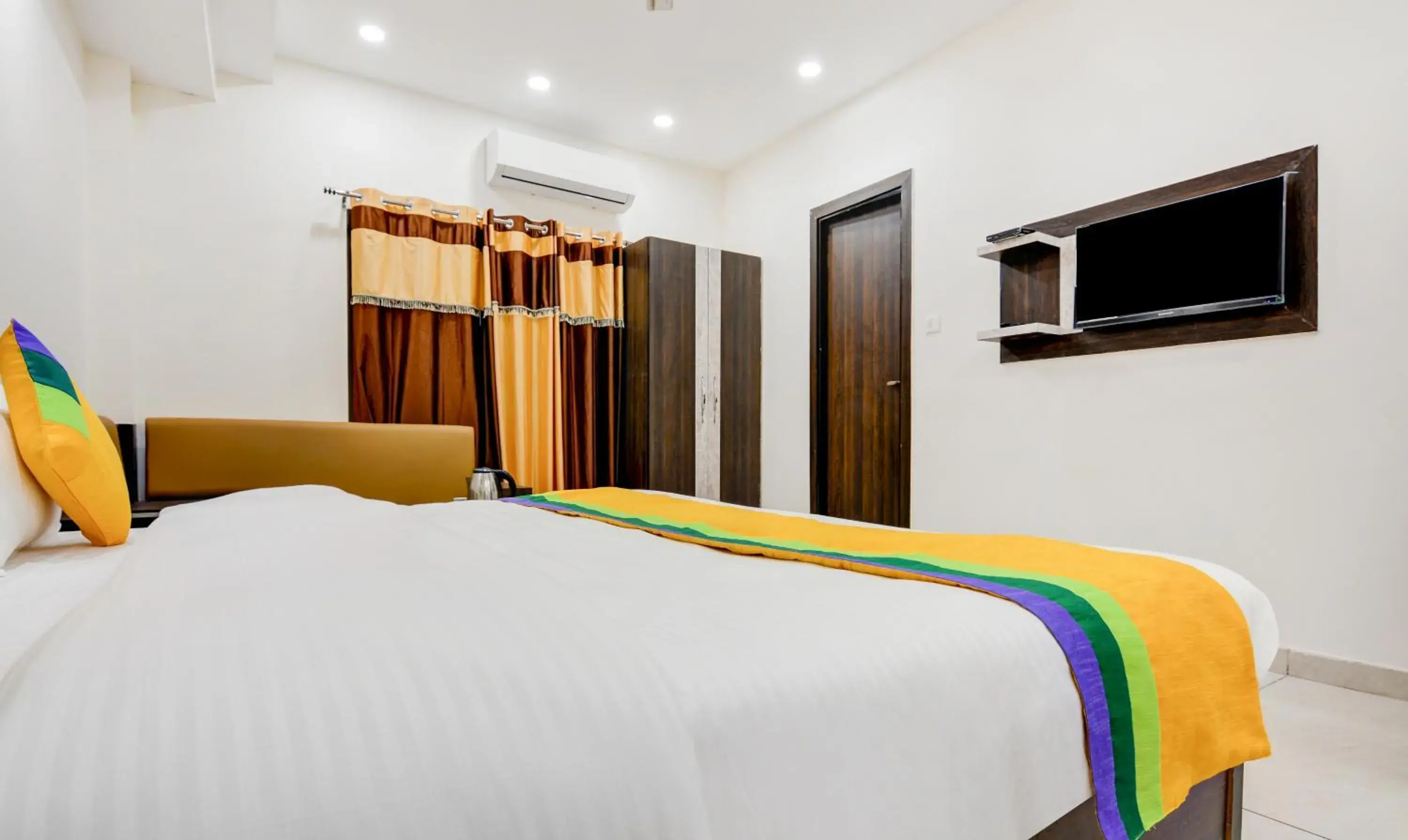 Bedroom, Bed in Itsy Hotels K K Residency Staywell Bedroom, Bed in Itsy Hotels K K Residency Staywell