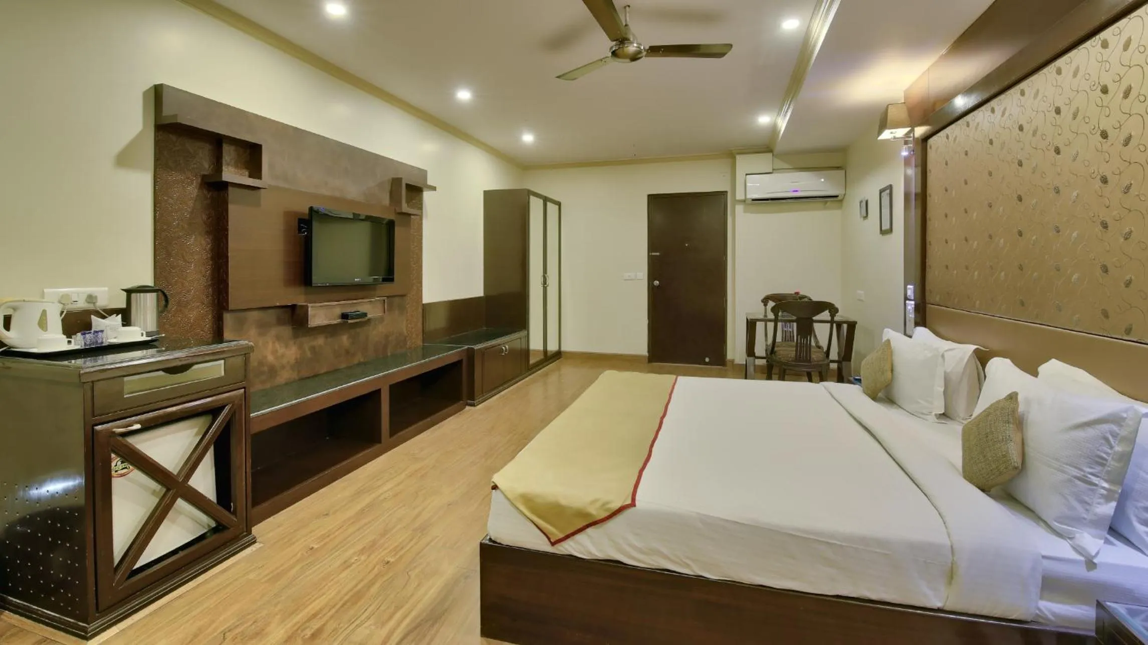 Bed in Milestone 251