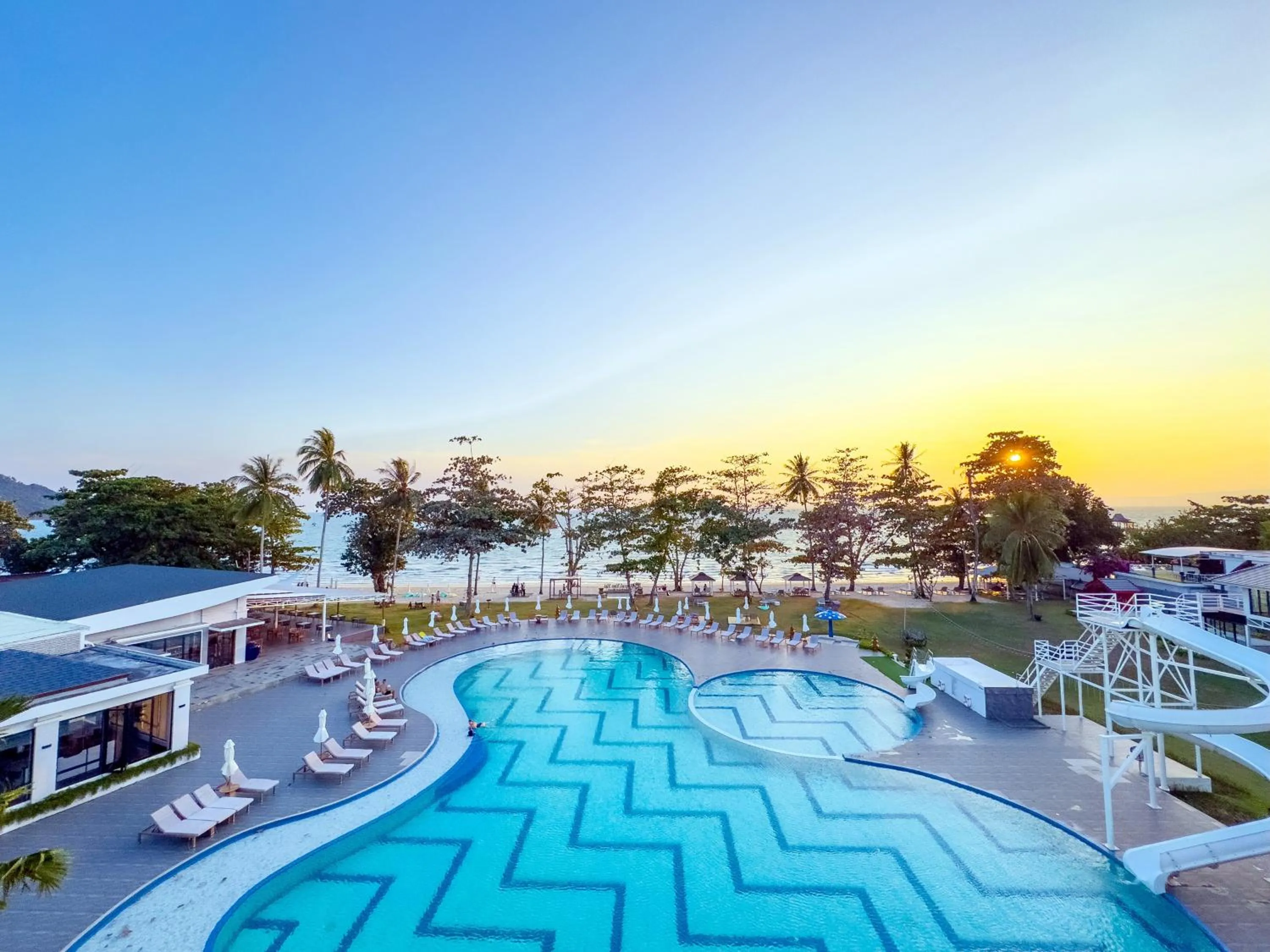 Day in Royal Yao Yai Island Beach Resort