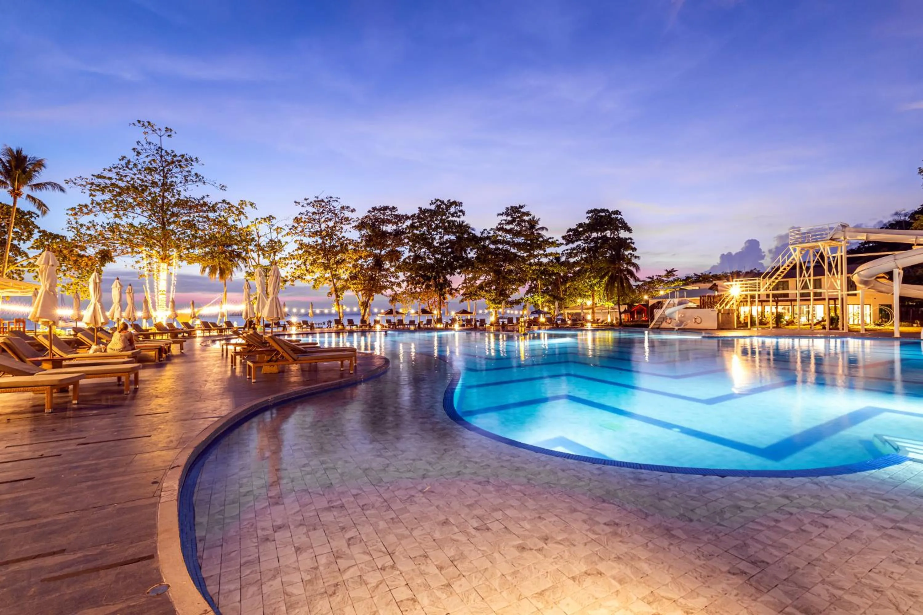 Property building in Royal Yao Yai Island Beach Resort