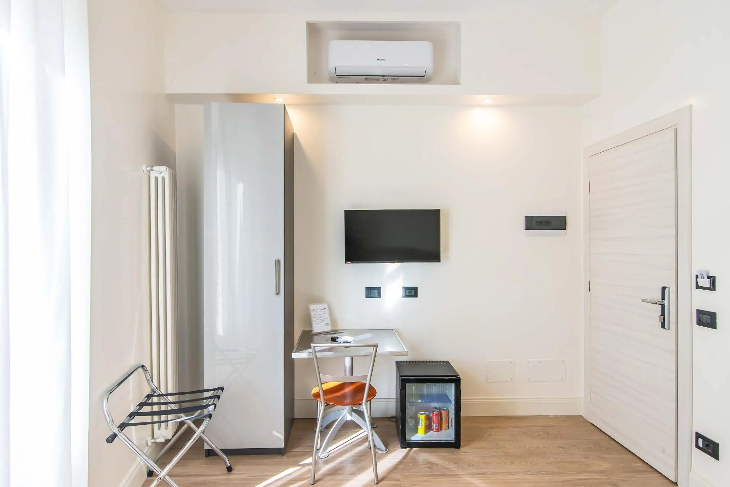 Photo of the whole room in Hotel Aphrodite